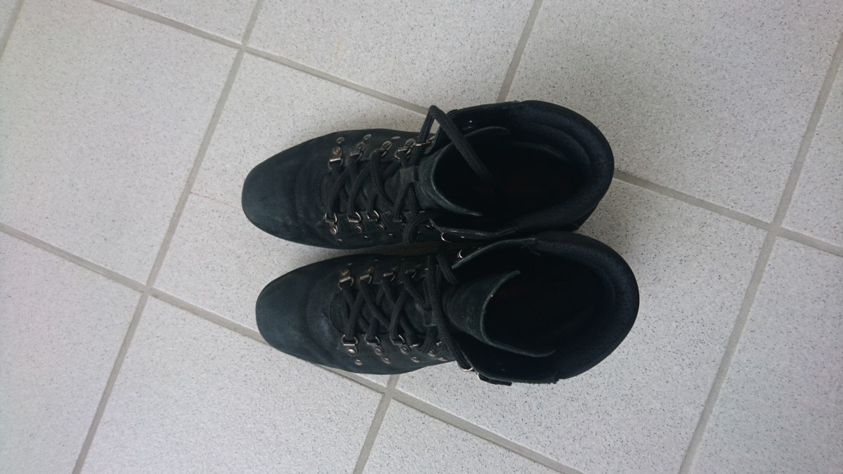 Black Suede Velour Hiking Leather Boots UK7 - 7