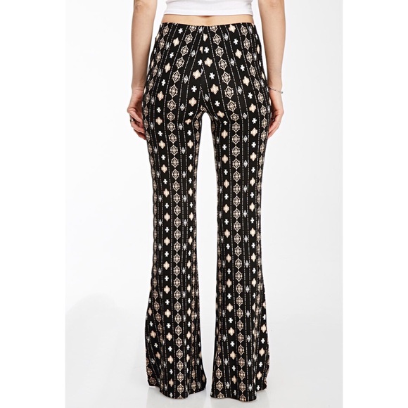 Forever 21 - Forever21 Boho Tribal Print Flared Pants - 3