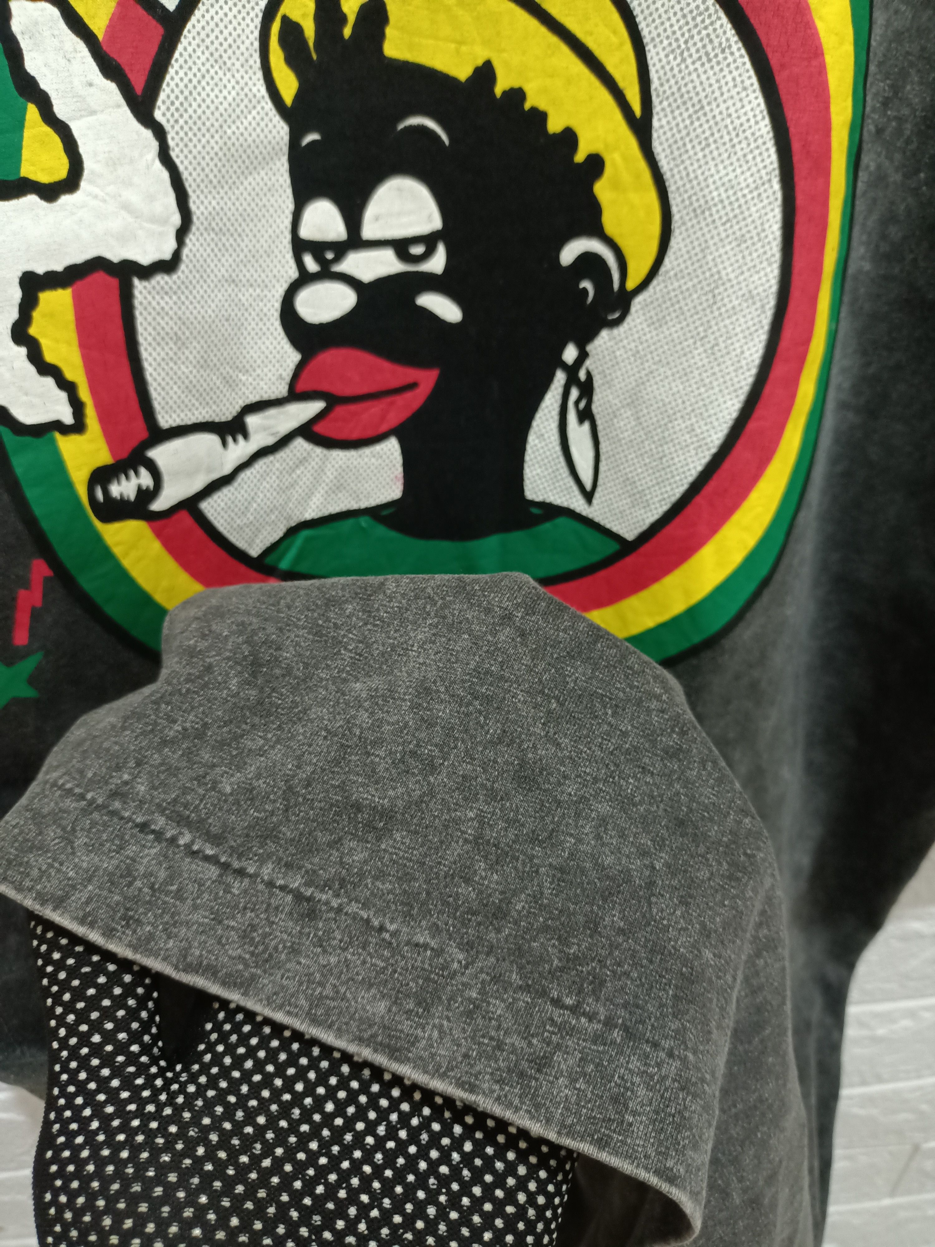 Vintage 90s ALPHABET Reggae Rasta Back Hit Printed Tee - 7