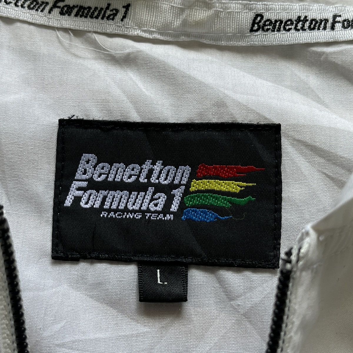 Vintage Benetton Formula 1 Printed Windbreaker Hoodie - 12