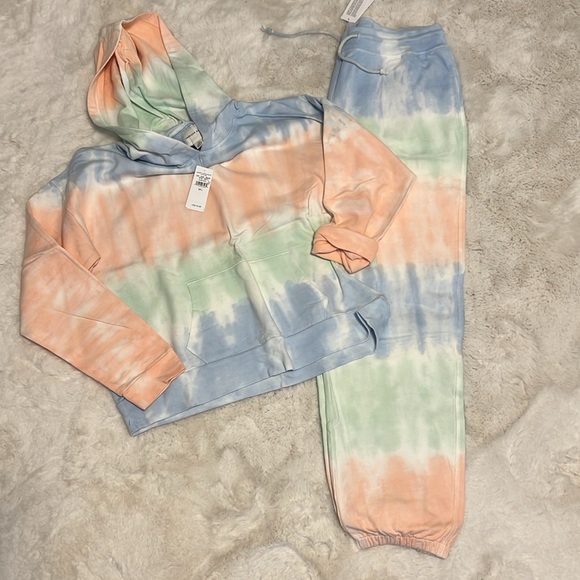 American Eagle Outfitters - AEO Pastel Tie Dye Sweatpants Set - 2