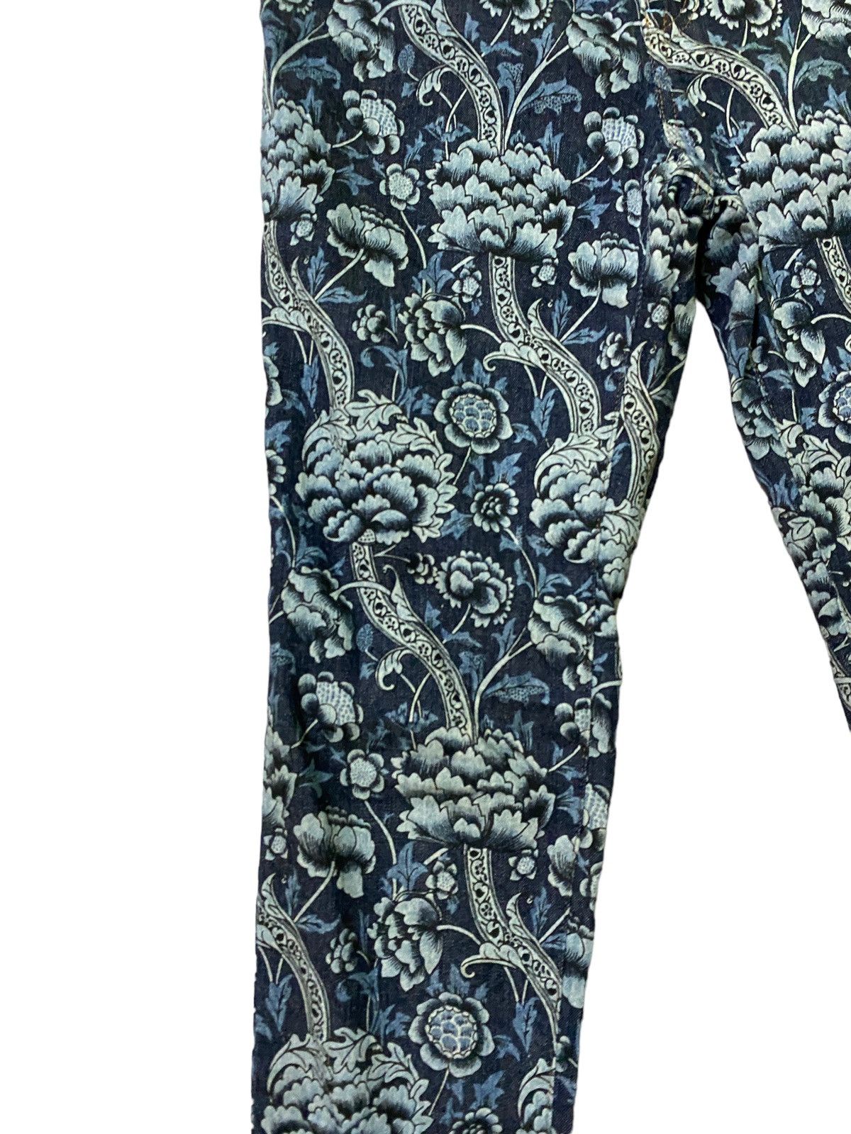 Vintage ARTISAN Floral Full Printed Skinny Denim - 8