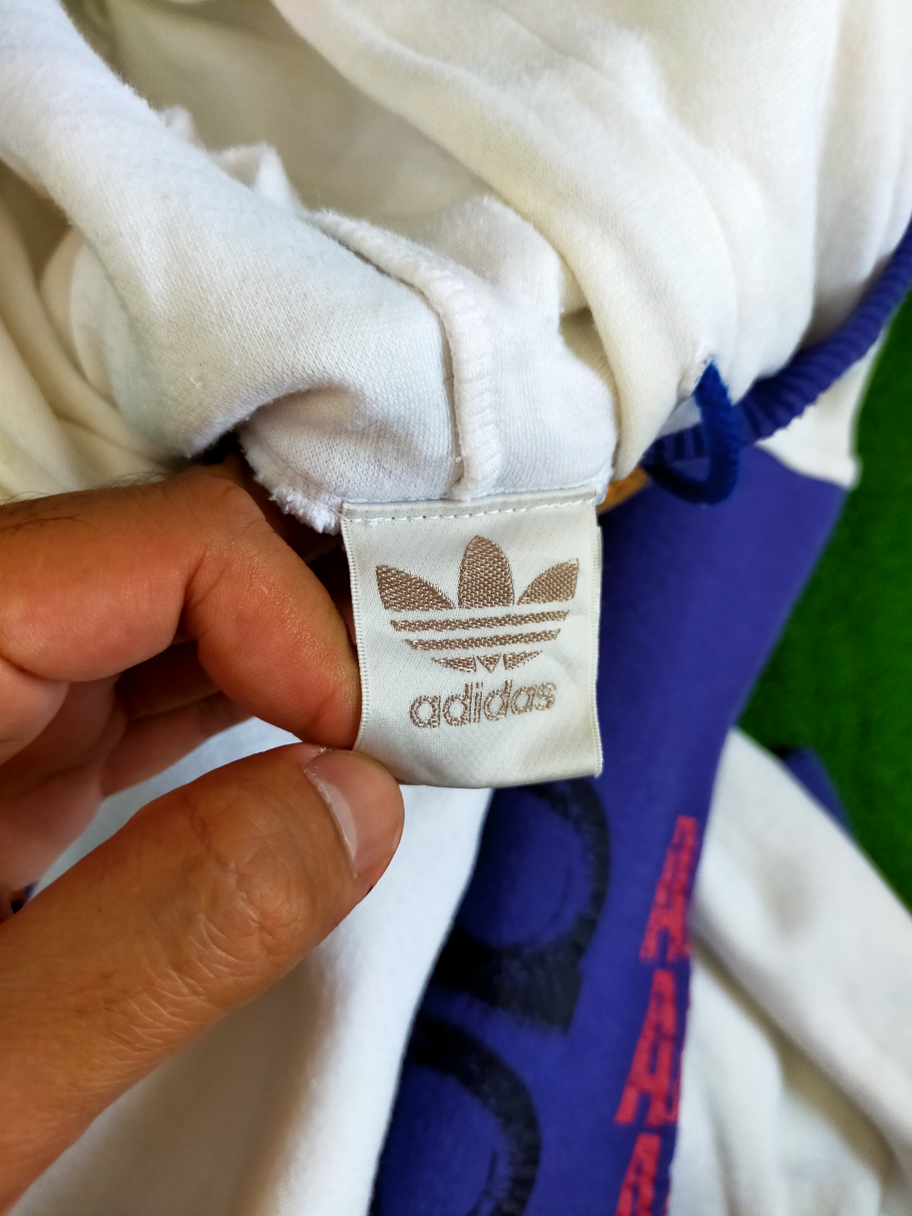 VINTAGE ADIDAS HOODIE - 11