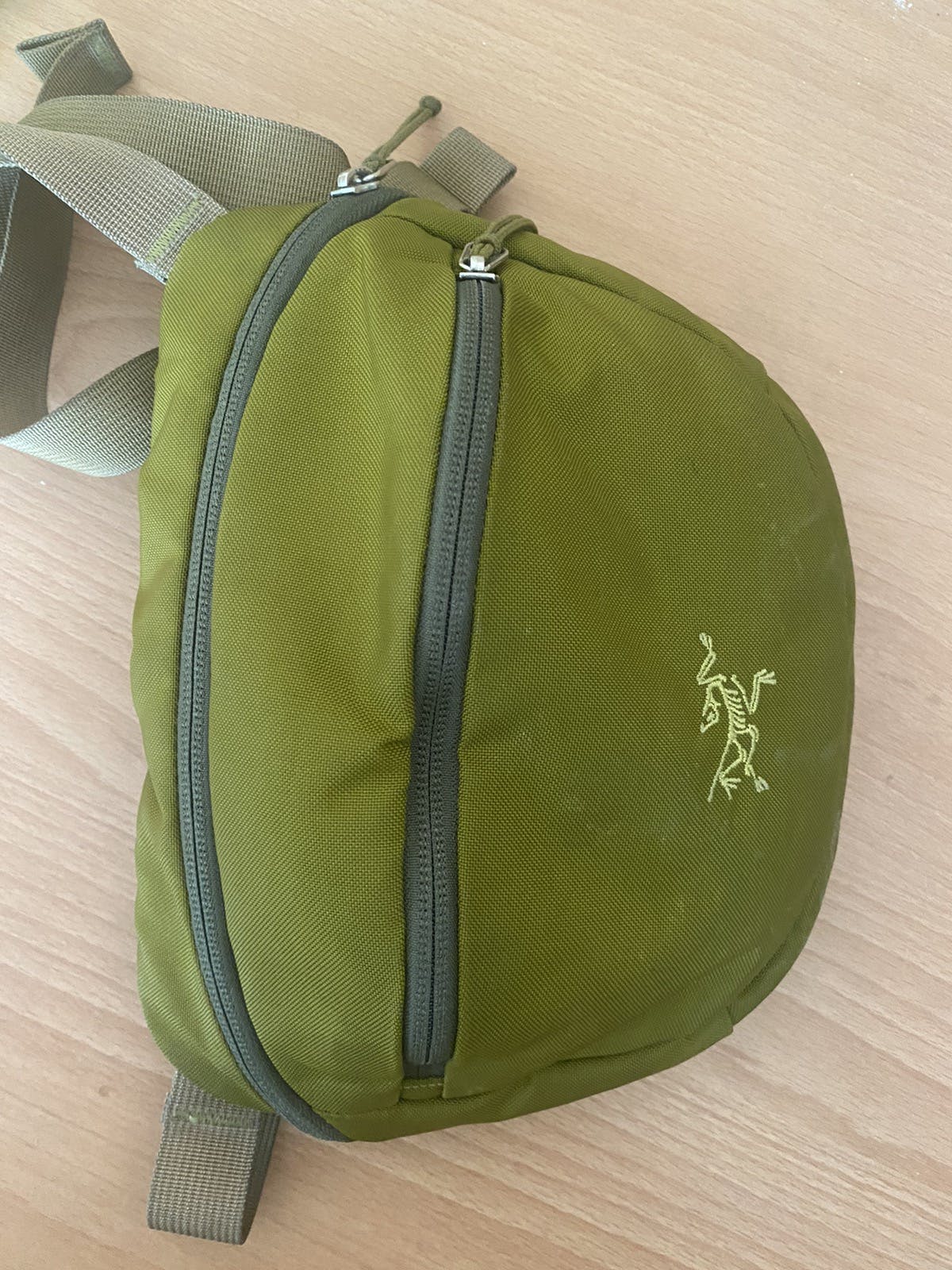 Authentic Arc’teryx Green Army Crossbody Sling Bag - 11