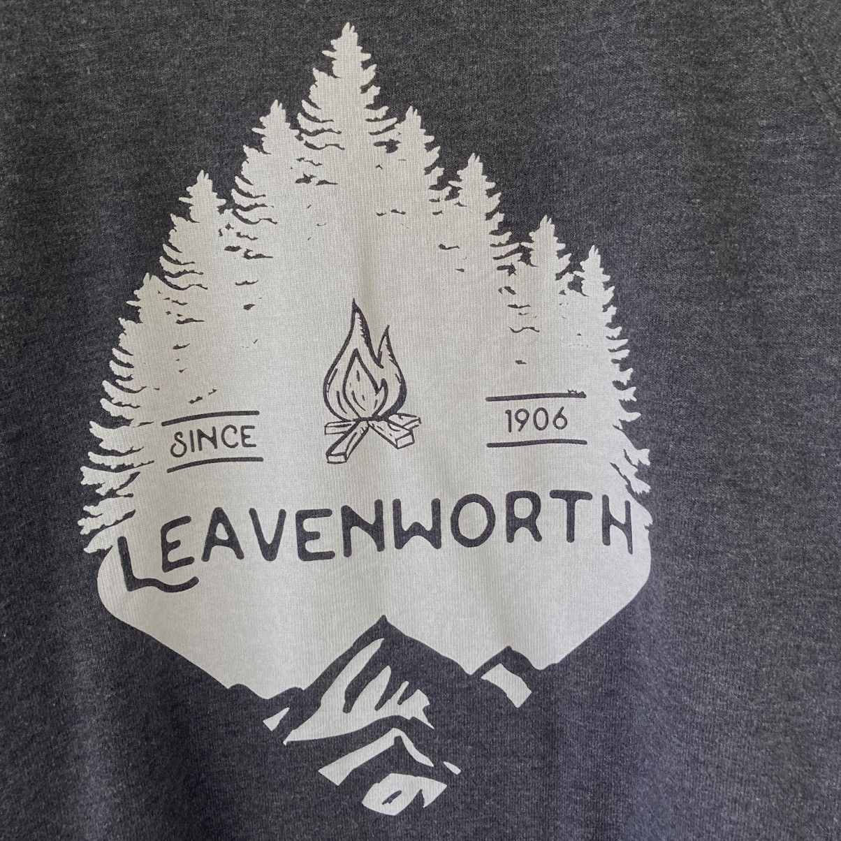 Vintage Leavenworth Grey Sweatshirt Big Logo Crewneck - 4