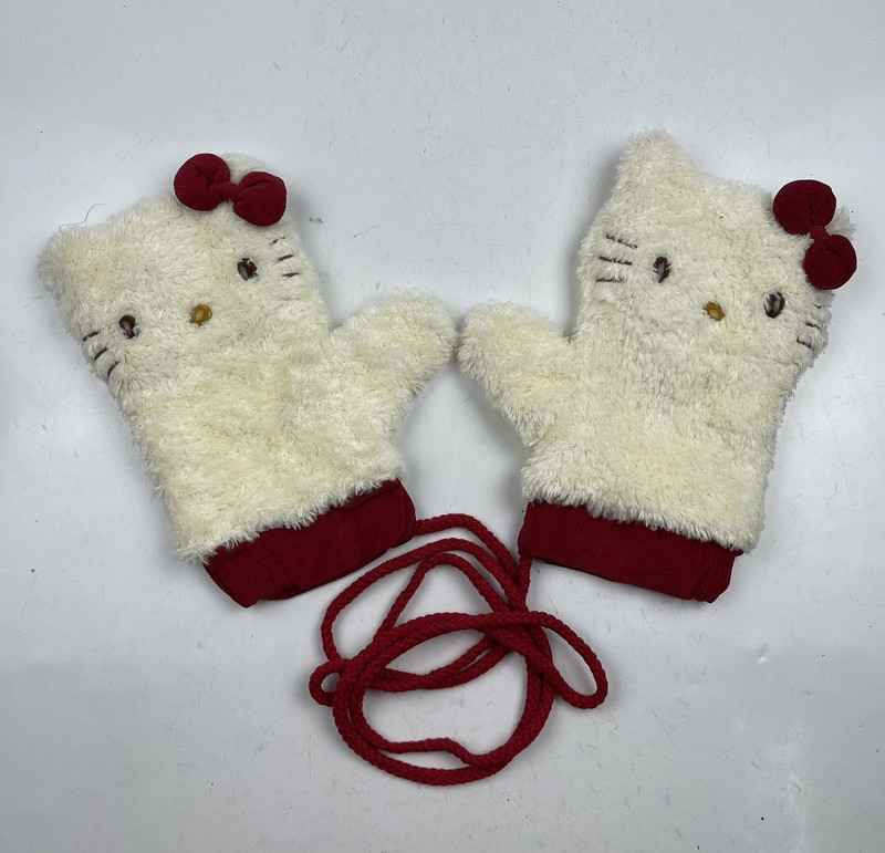 Japanese Brand × Vintage - very rare vintage hello kitty glove tc31 - 1