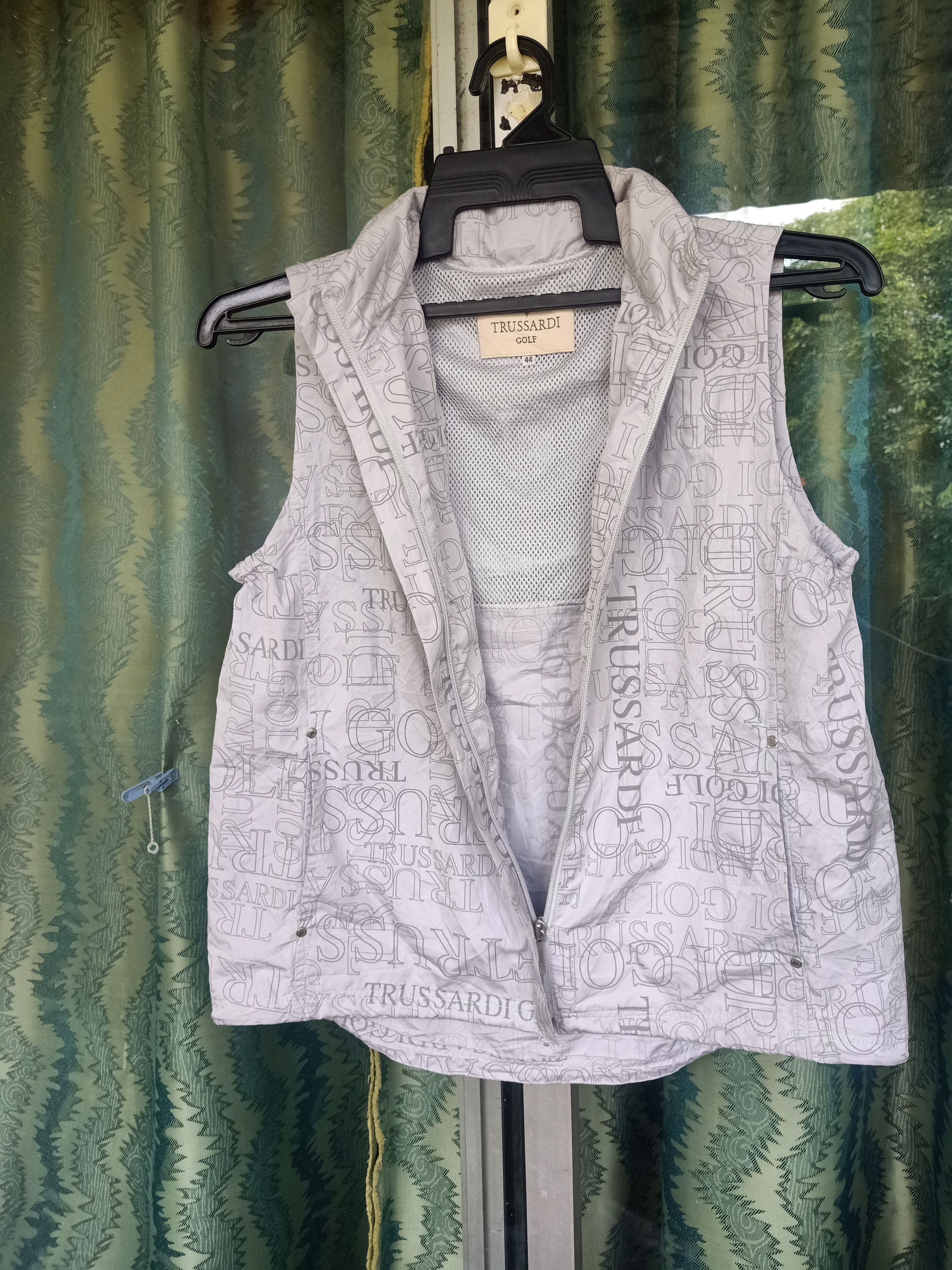 Trussardi Spell out Fullprint Vest - 6