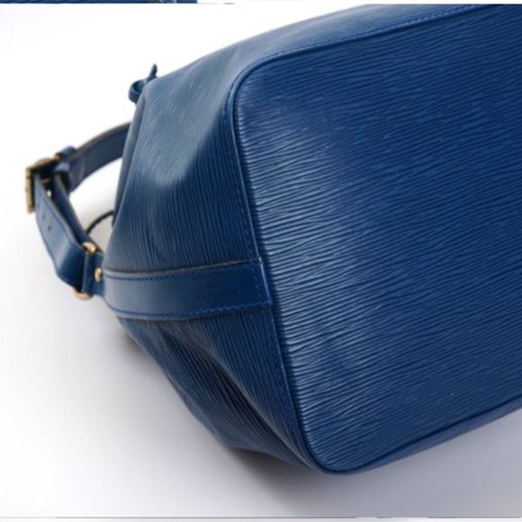 BEAUTIFUL Authentic Louis Vuitton Vintage Epi Petit Noe Shoulder Bag Toledo Blue - 6