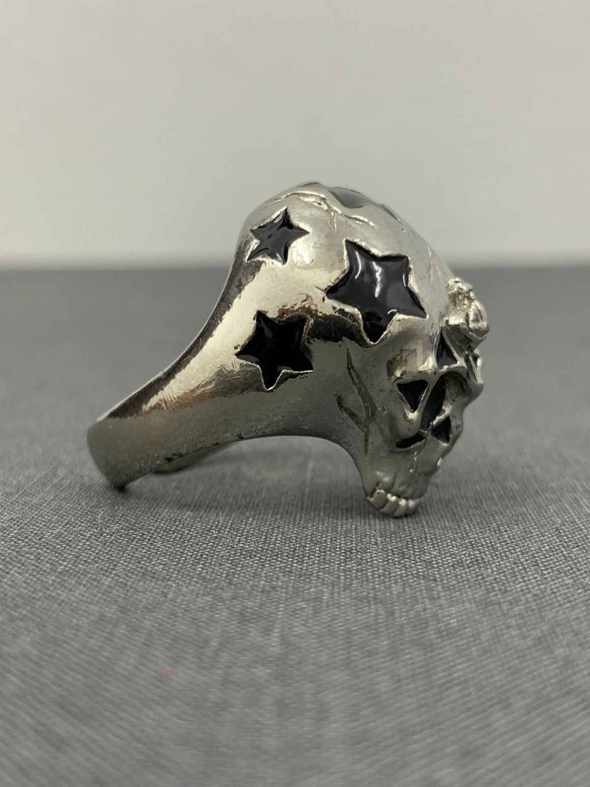 Vintage Viviene Westwood Star Skull Ring - 5