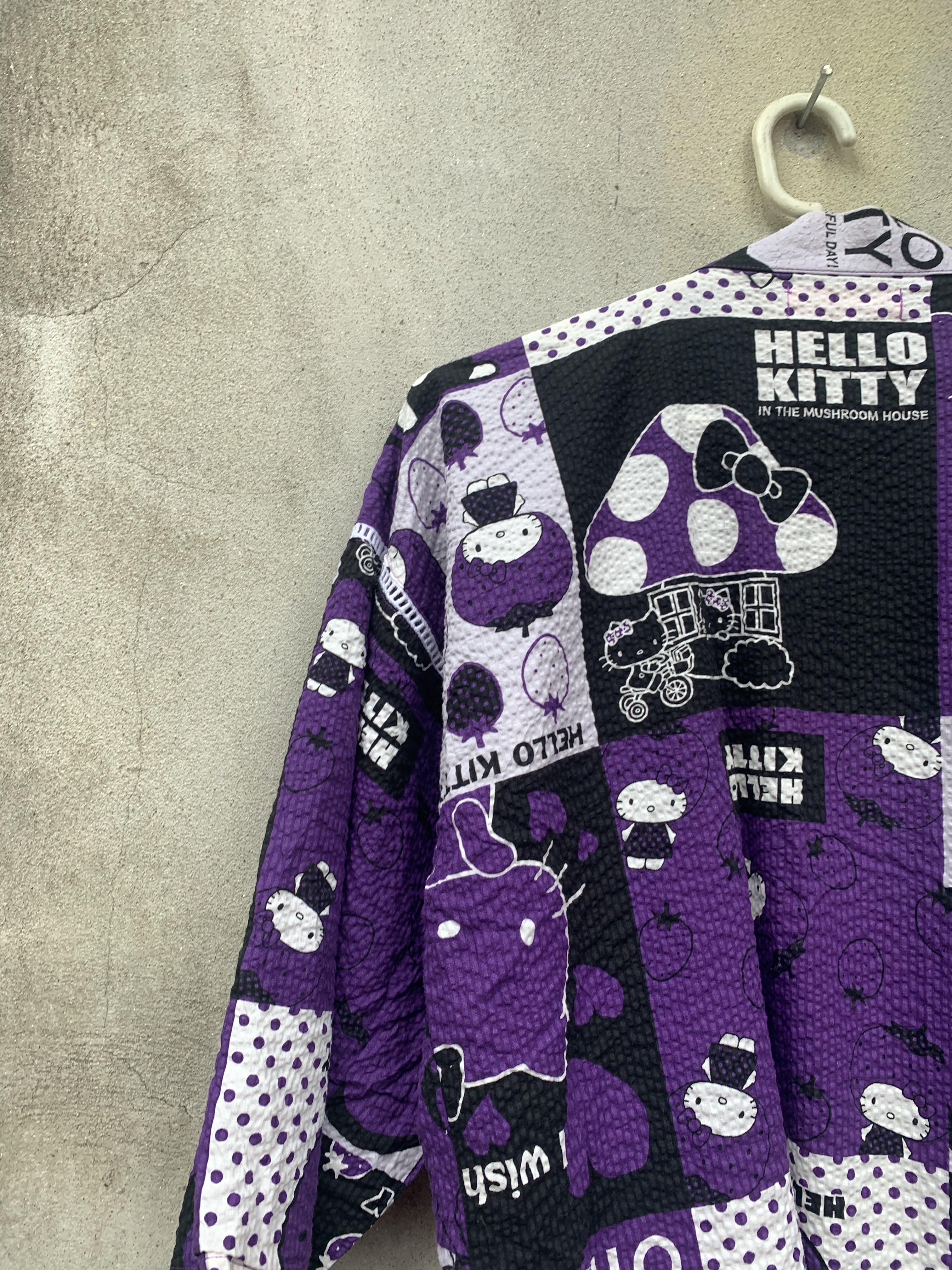 Japanese Brand - 2010 Hello Kitty Short Kimono - 14