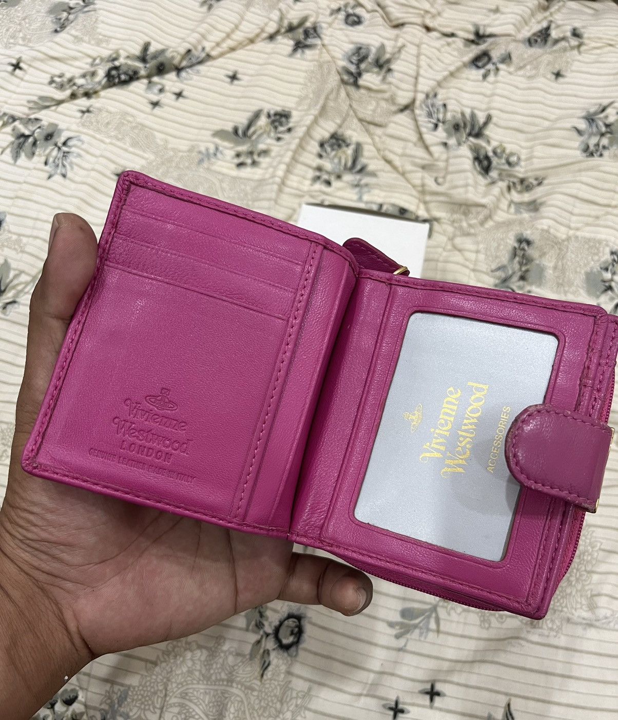 VIVIENNE WESTWOOD WALLET - 11