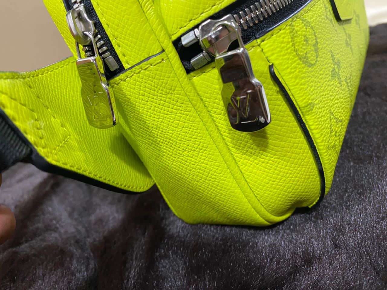 Authentic LOUIS VUITTON Taiga lama Monogram Bumbag - 9