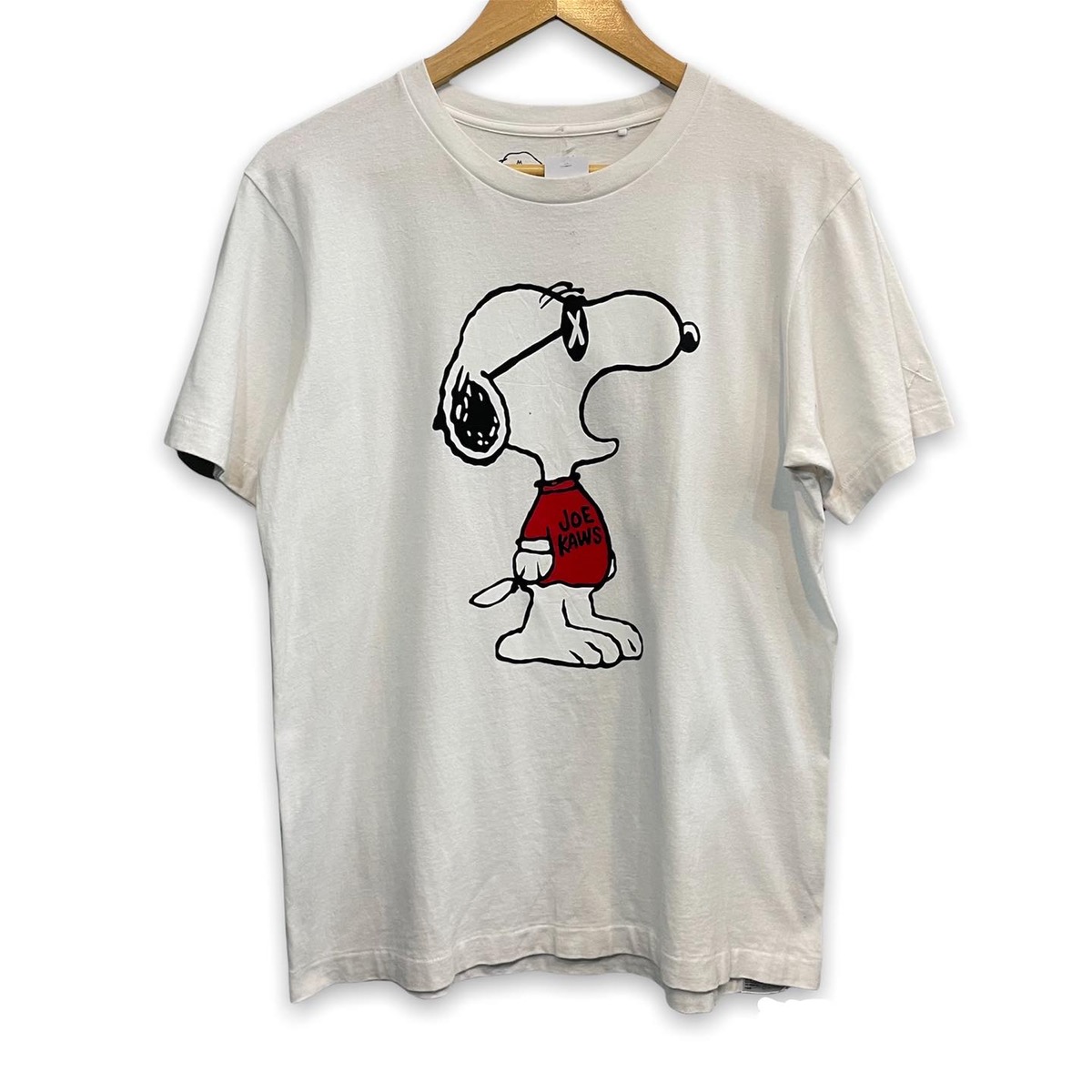 KAWS Uniqlo Peanuts Snoopy Joe outlet Kaws