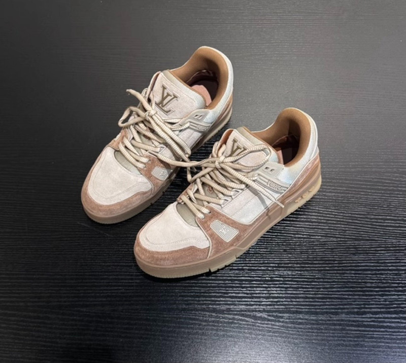 Louis Vuitton Suede Logo Casual Shoes - 1