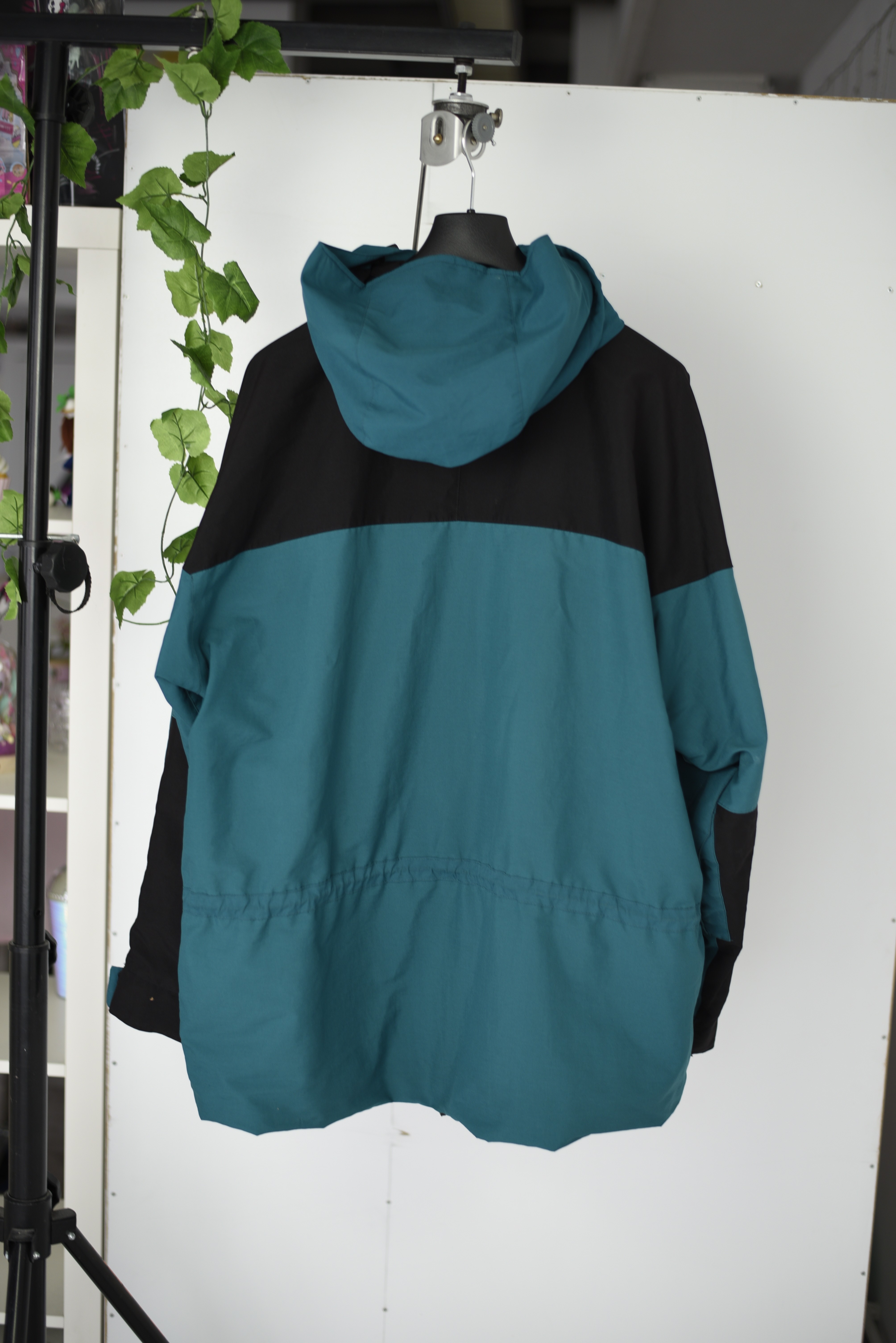 Trash & Vaudeville - Big Jacket - 4