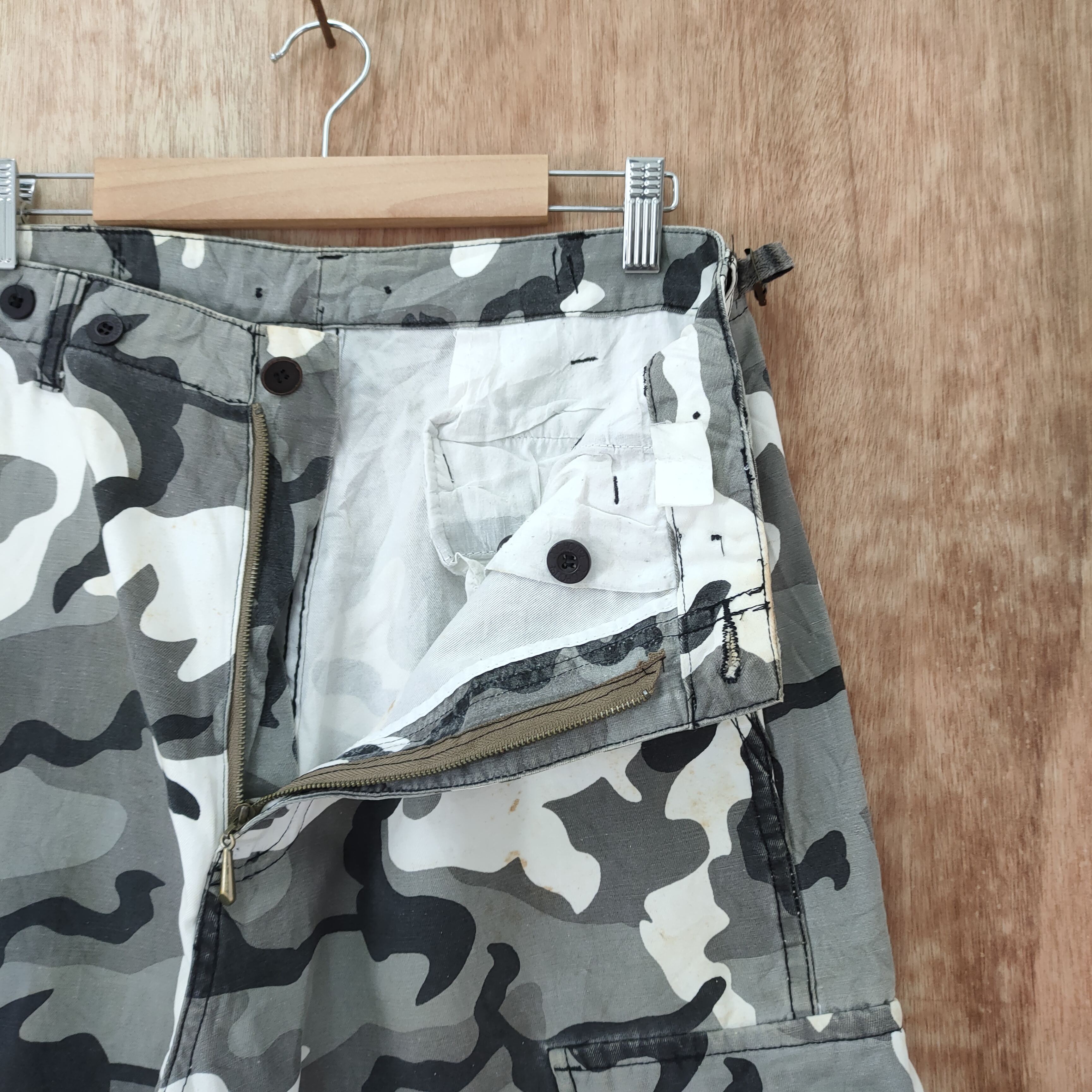 Military - DOG HOUSE CAMO FADED CARGO PANTS - 3