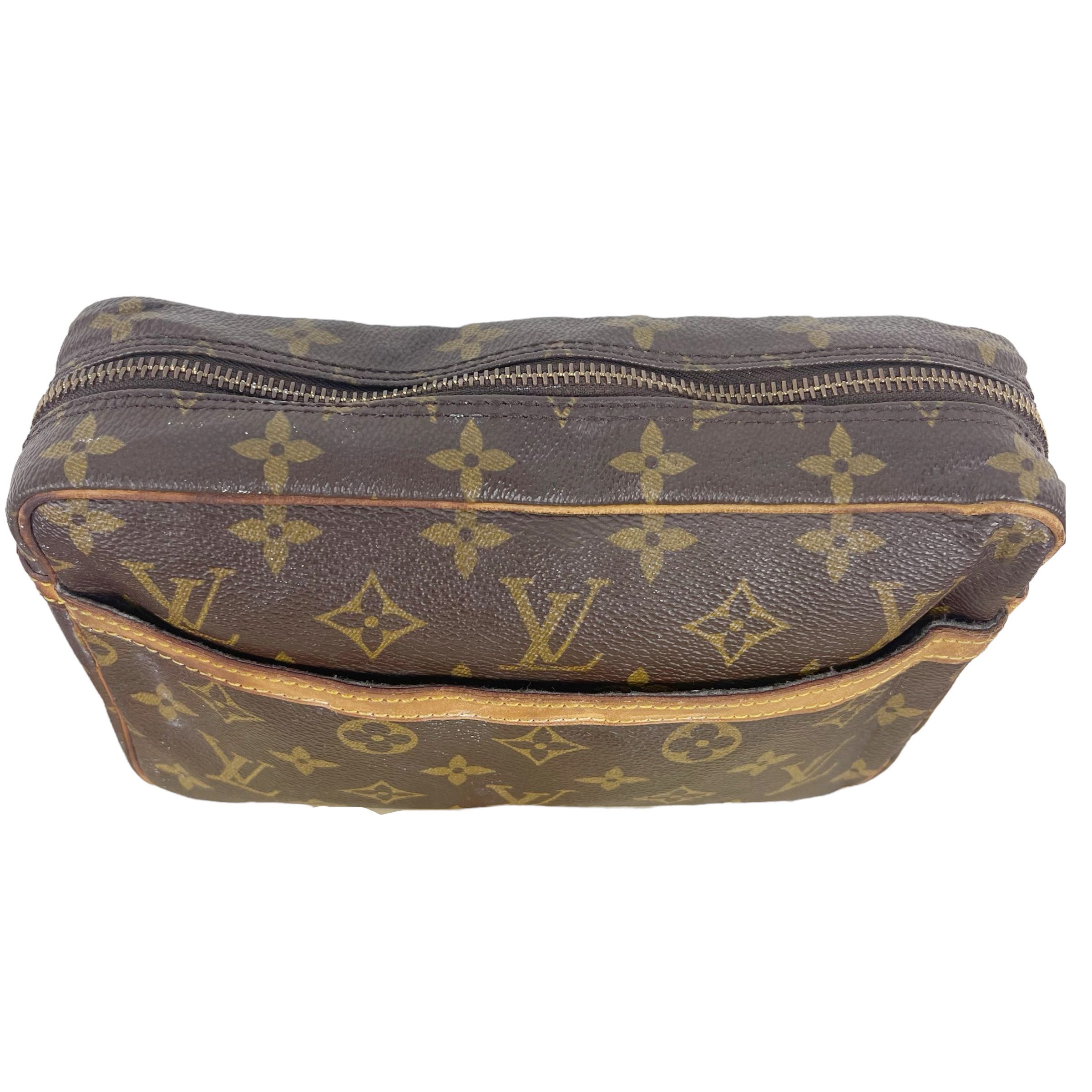 1990 Louis Vuitton Monogram Clutch Bag - 5