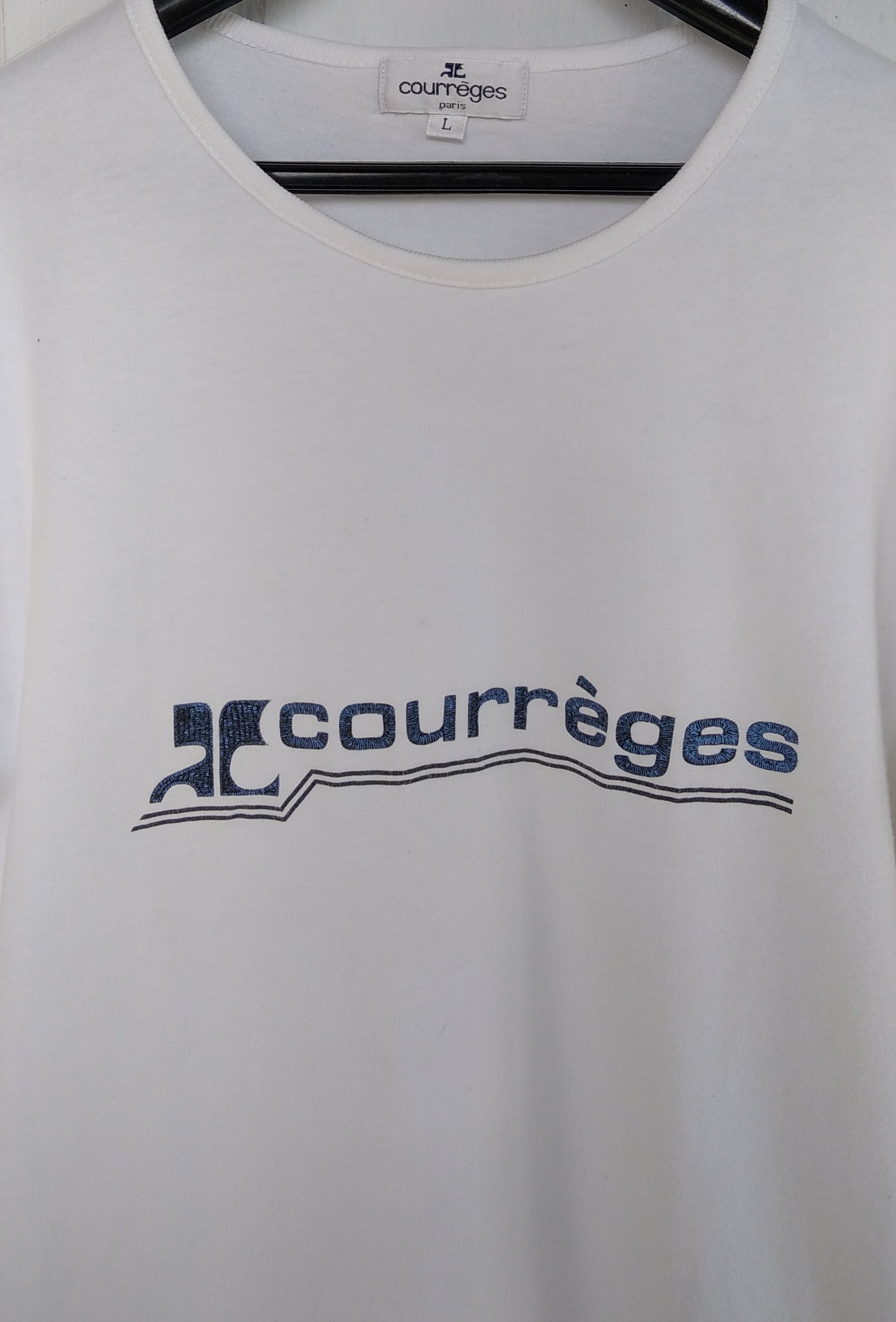 Vintage Courreges Spell Out Logo White Tee - 3