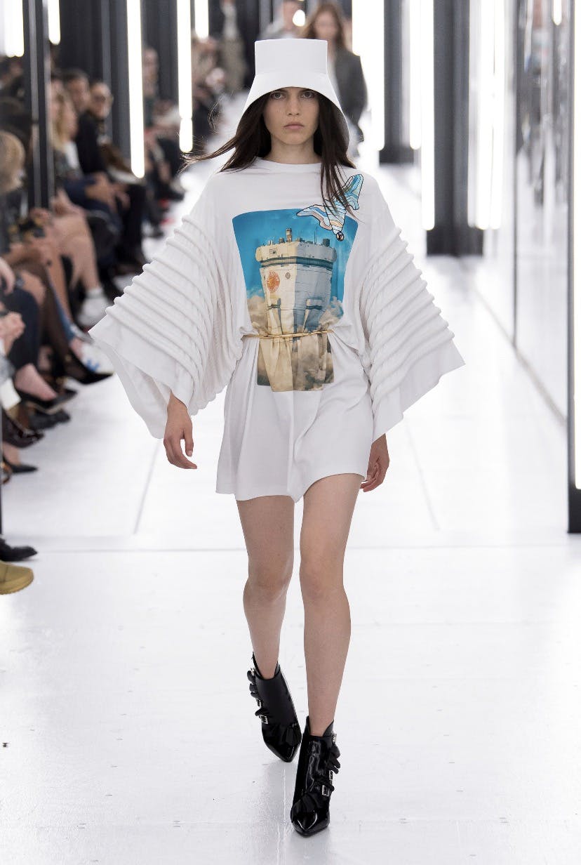 SS19 Louis Vuitton (Womenswear Collection) Space-age T Shirt - 2