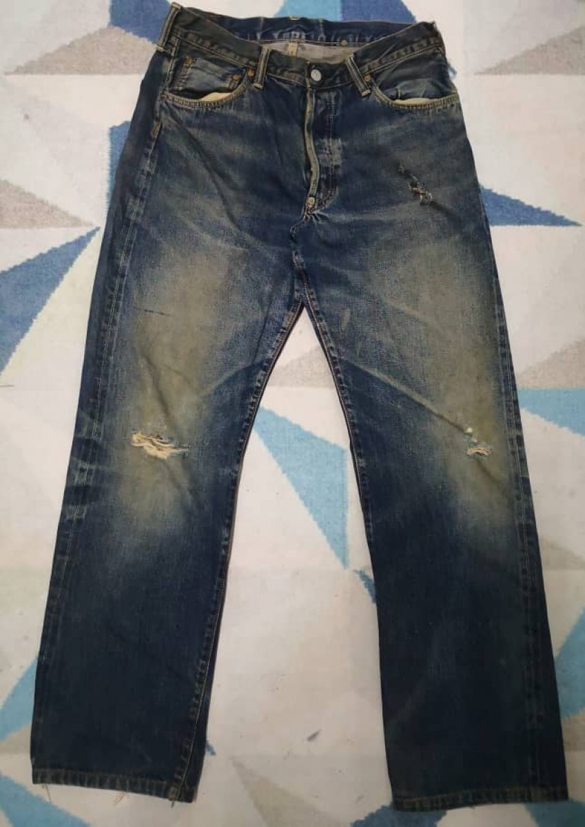 Distressed Denim - Sewing Chop Selvedge Denim - 1