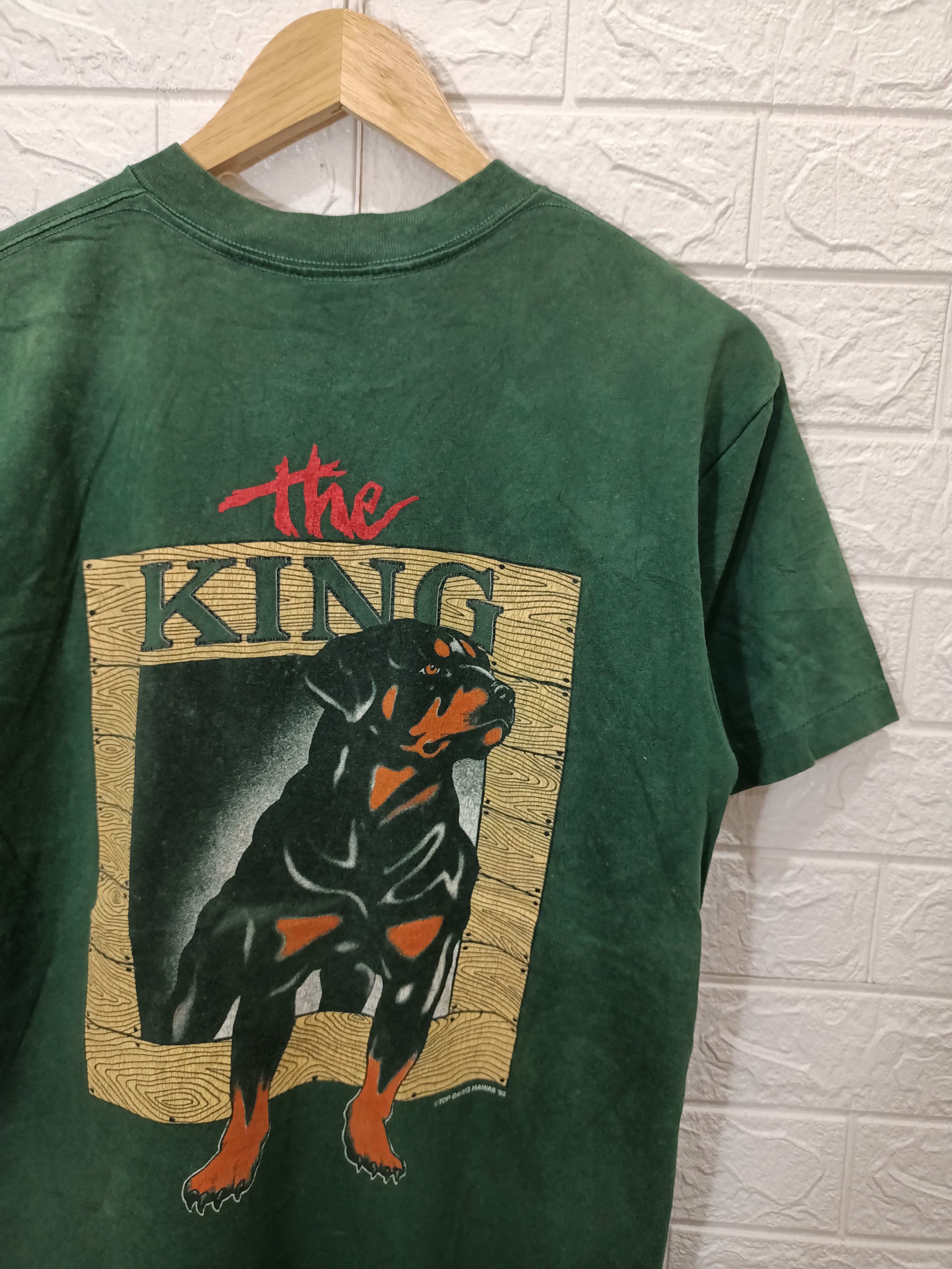 Rare Vintage 1992 The King Top Dawg Hawaii Graphic Tees - 5