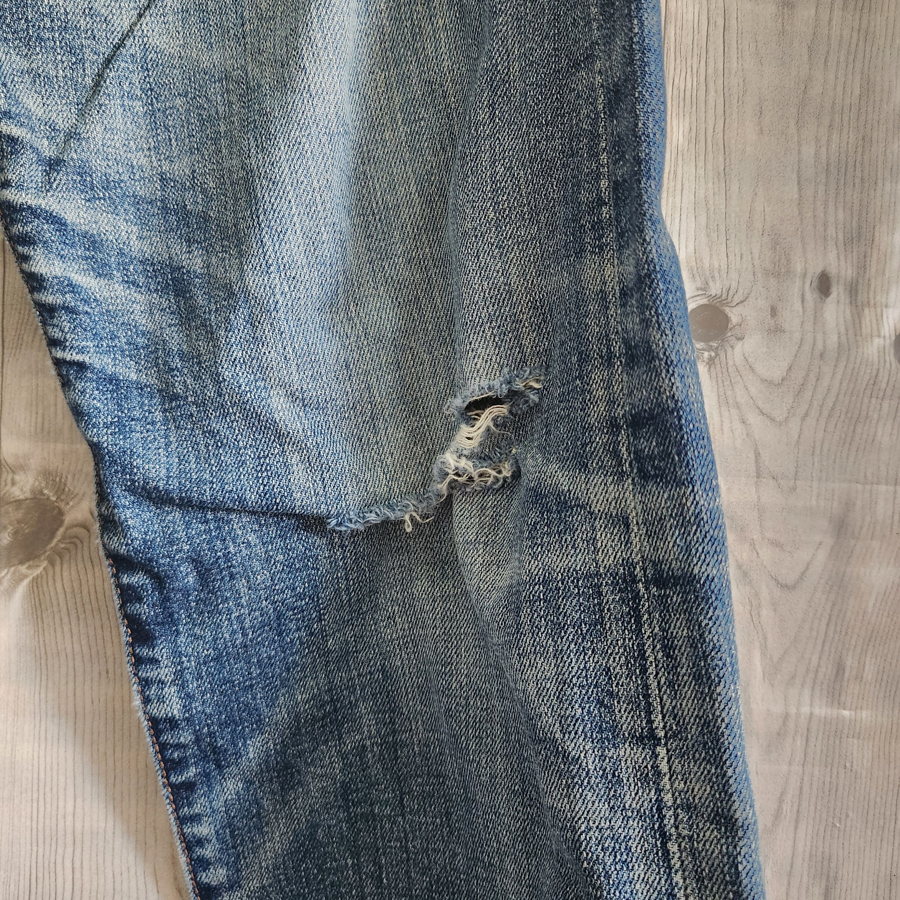 Vintage Armani Exchange Distressed Denim Blue Jeans - 14