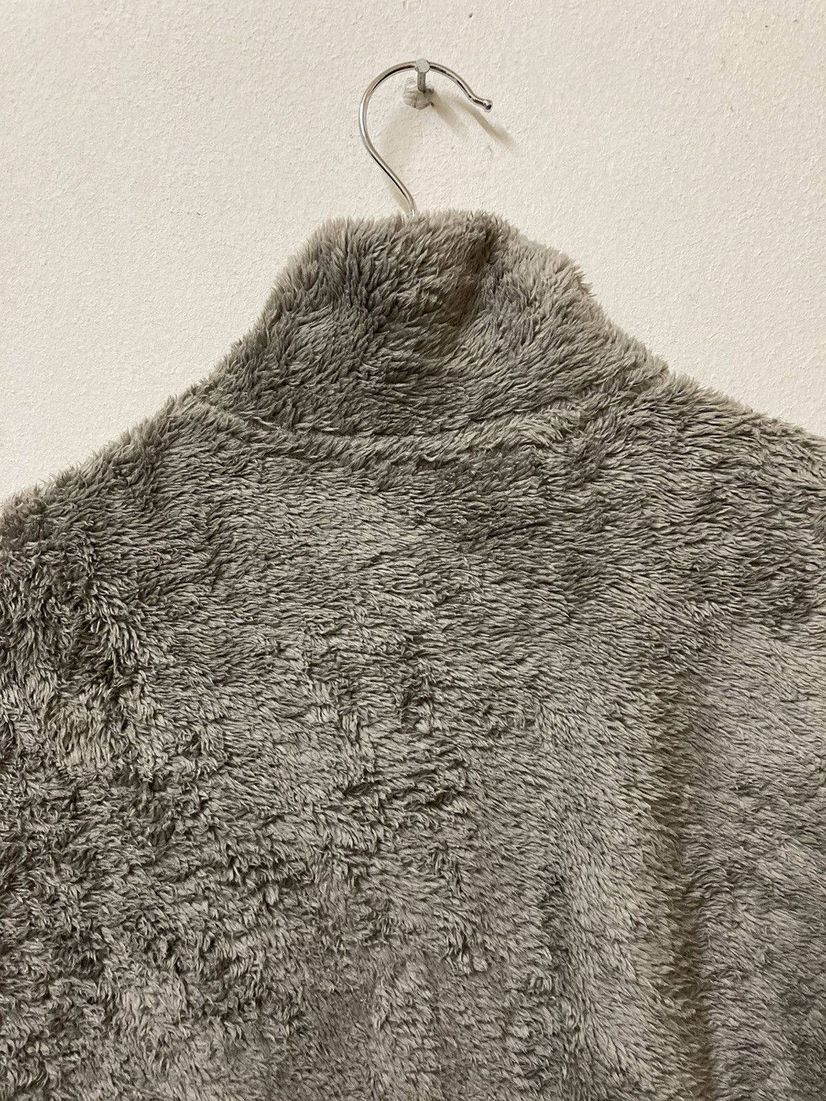 Uniqlo Fluffy Yarn Fleece Full Zipper Long Sleeve Jacket - 8