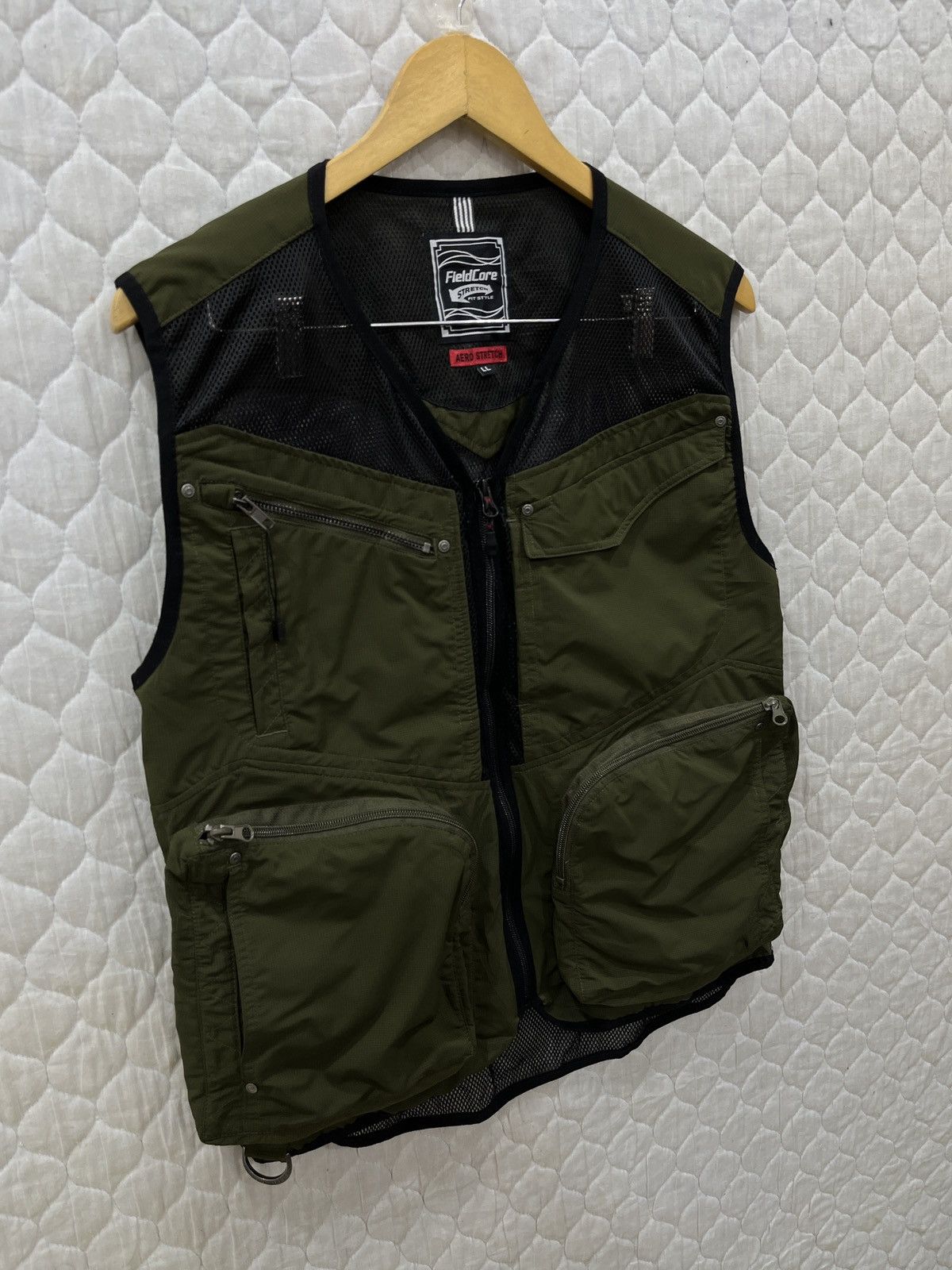 Hypebeast - (Cccc). FIELDCORE AERO STRETCH TACTICAL VEST - 3