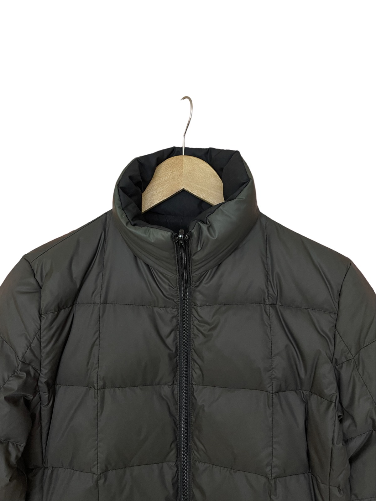 Moncler long puffer jacket reversible down jacket - 11
