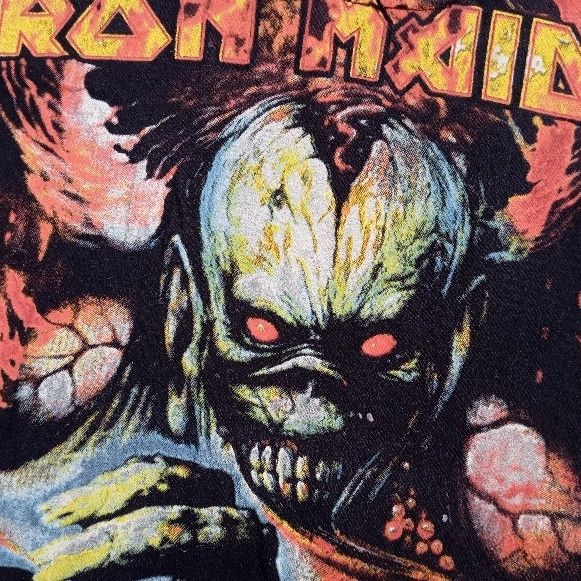 VTG 2000s Bootleg Iron Maiden AOP 💀💥 Tshirt band Metal 🎸 - 2