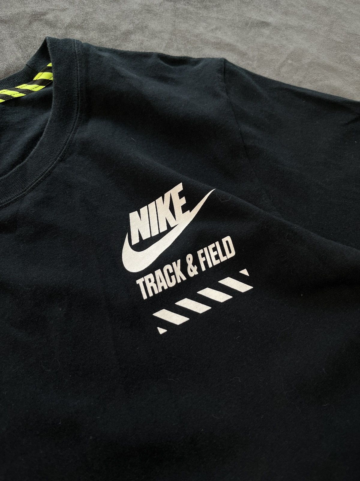 Nike Sportswear RU Elongated Track Tee Black T-Shirt Medium - 8