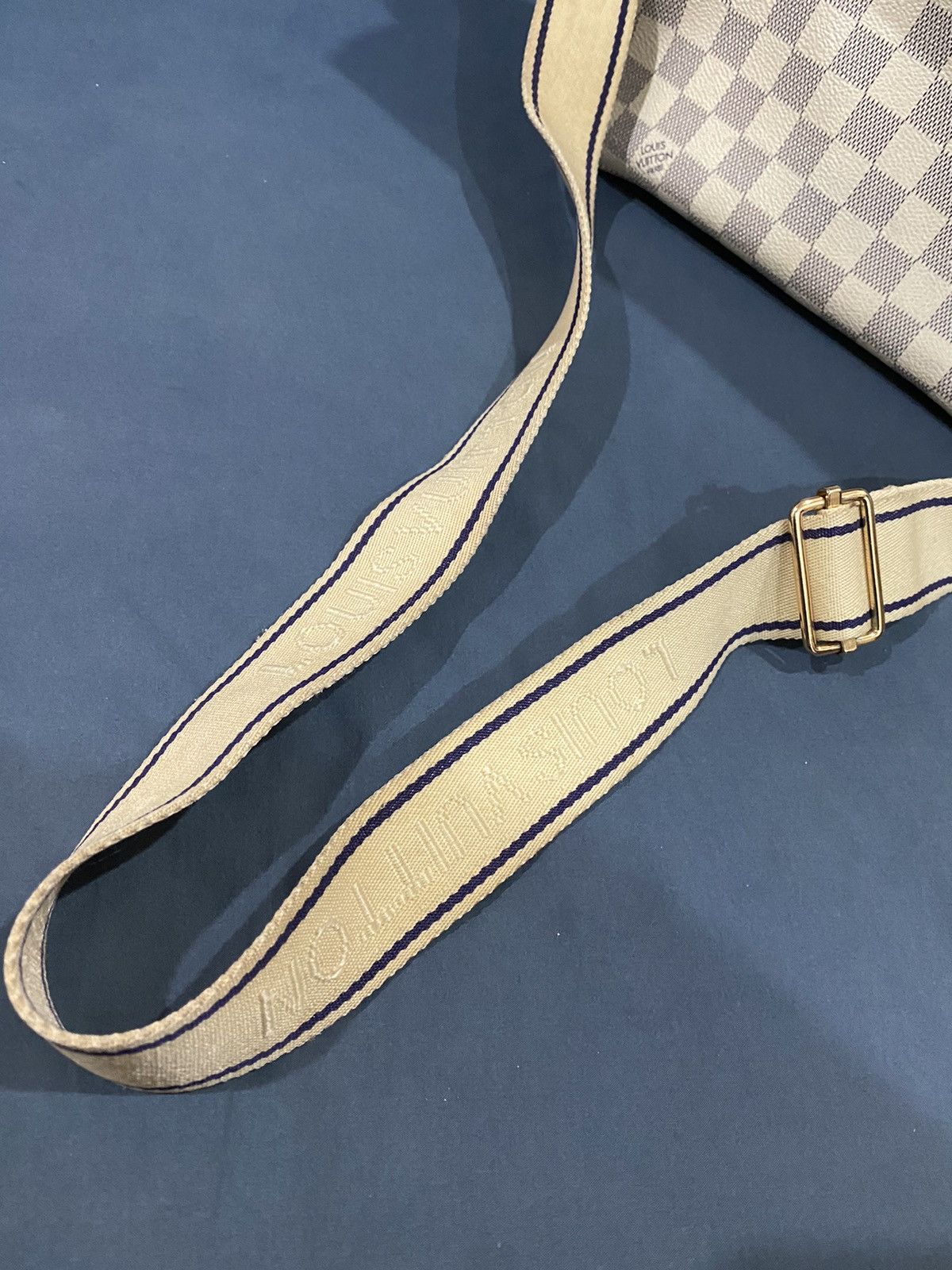 Auth LOUIS VUITTON White Damier Azur Naviglio Crossbody Bag - 10