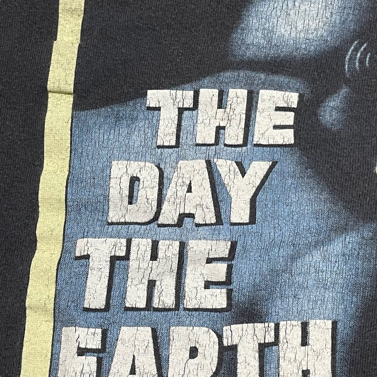 Vintage The Day the Earth Stood Still Graphic Tee 👽 - 5