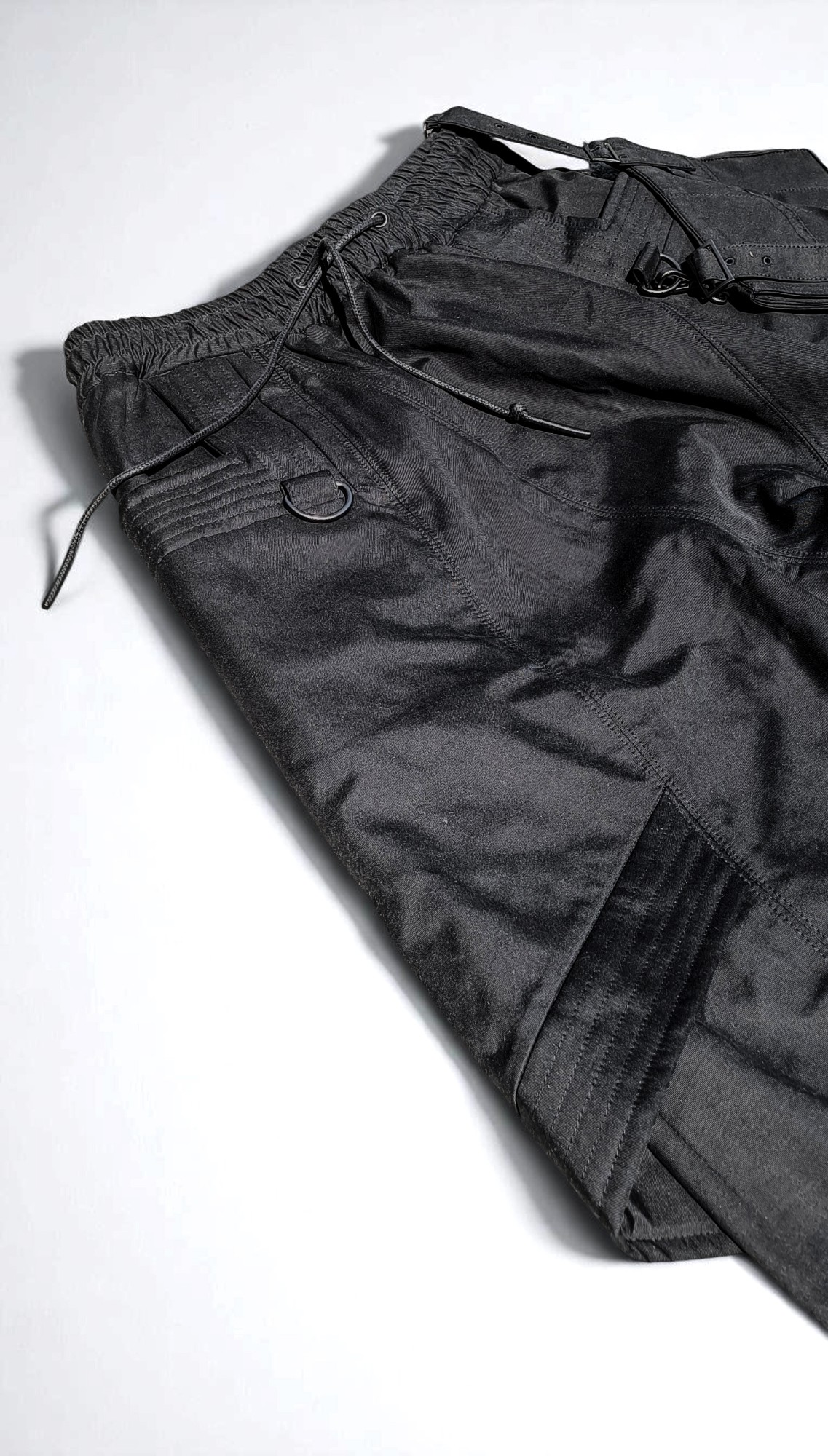 디그낙 (D.GNAK) FW17 HAREM PANTS WITH DETACHABLE POCKET - 10
