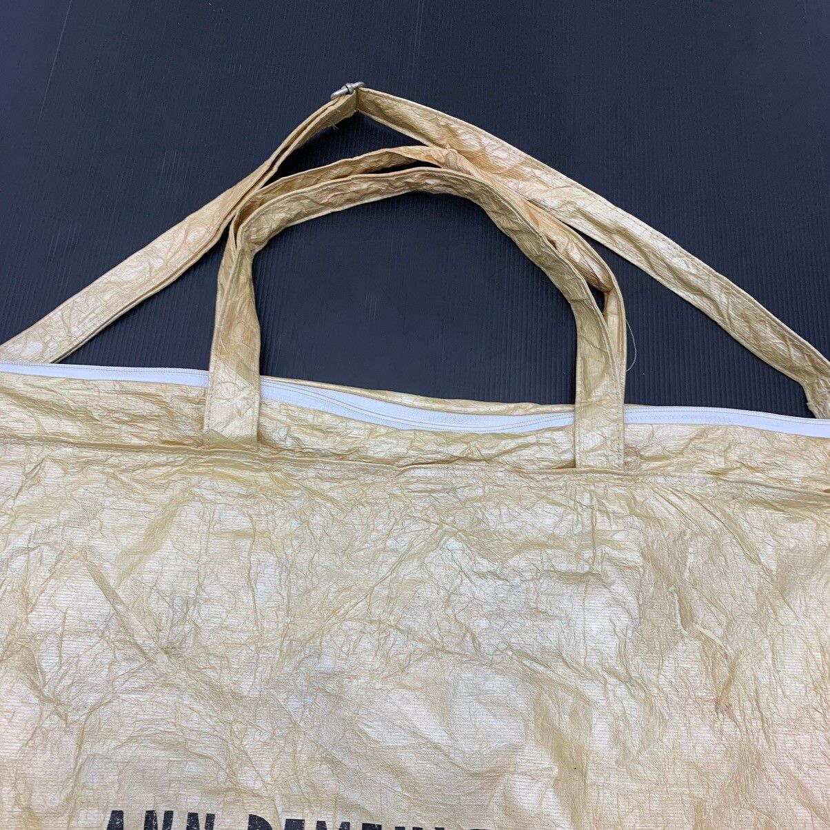 Wrinkle damage Ann Demeulemeester Messenger Bag - 5
