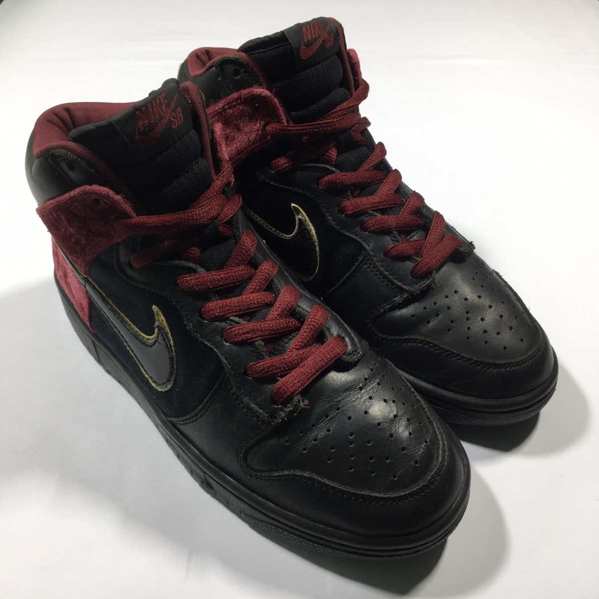 nike sb bloody sunday