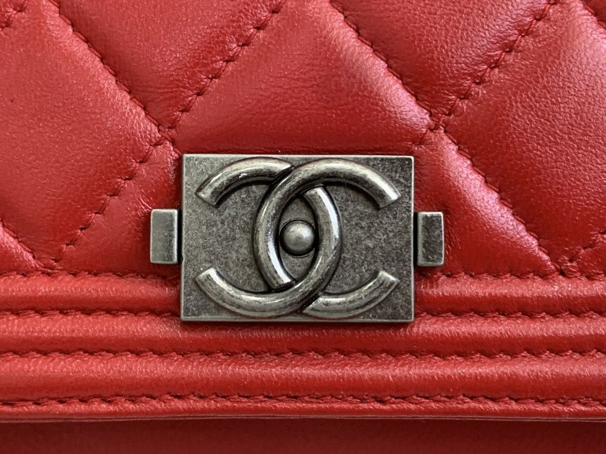 Chanel boy wallet half flap red leather chain sling - 18