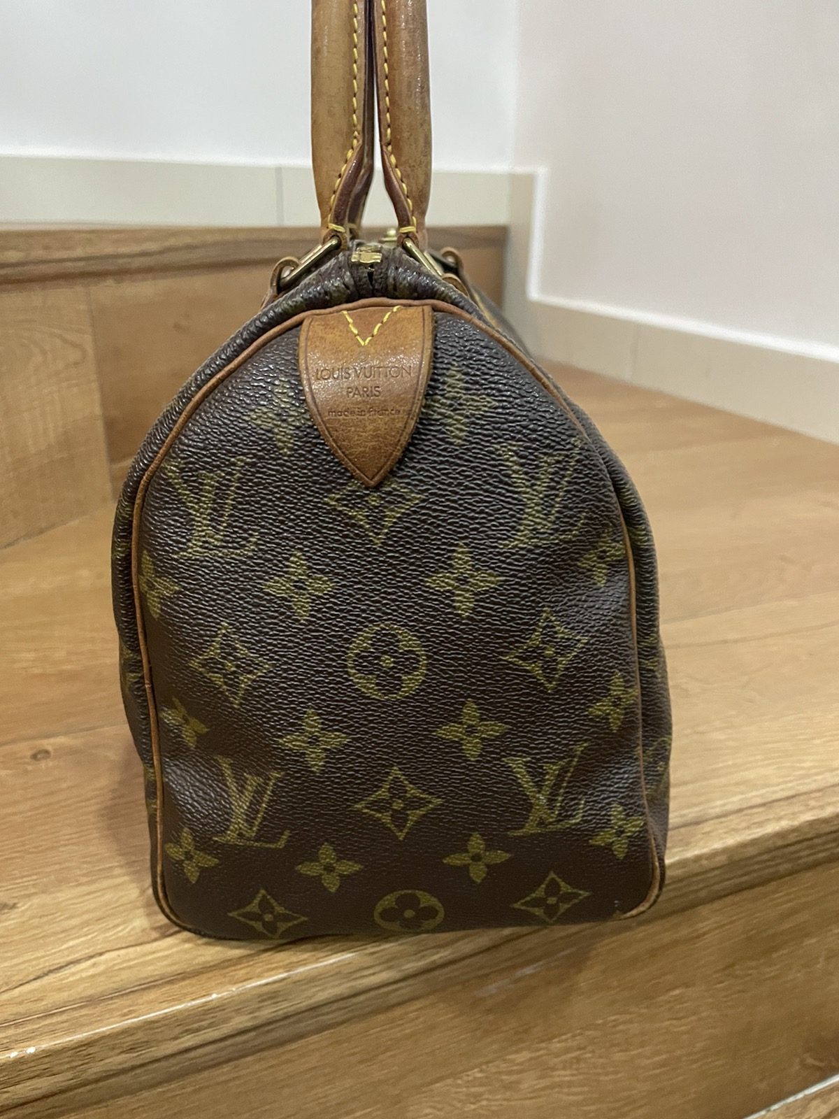 Authentic LOUIS VUITTON Speedy 25 - 4