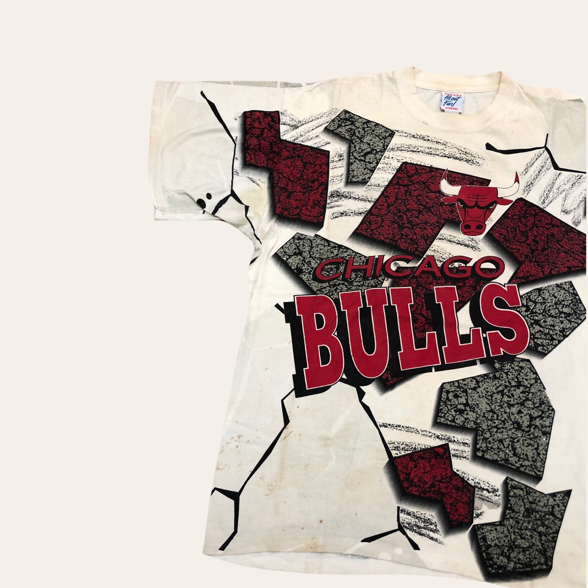 Vintage - Vintage Chicago Bulls NBA Basketball Overprint T-Shirt - 3