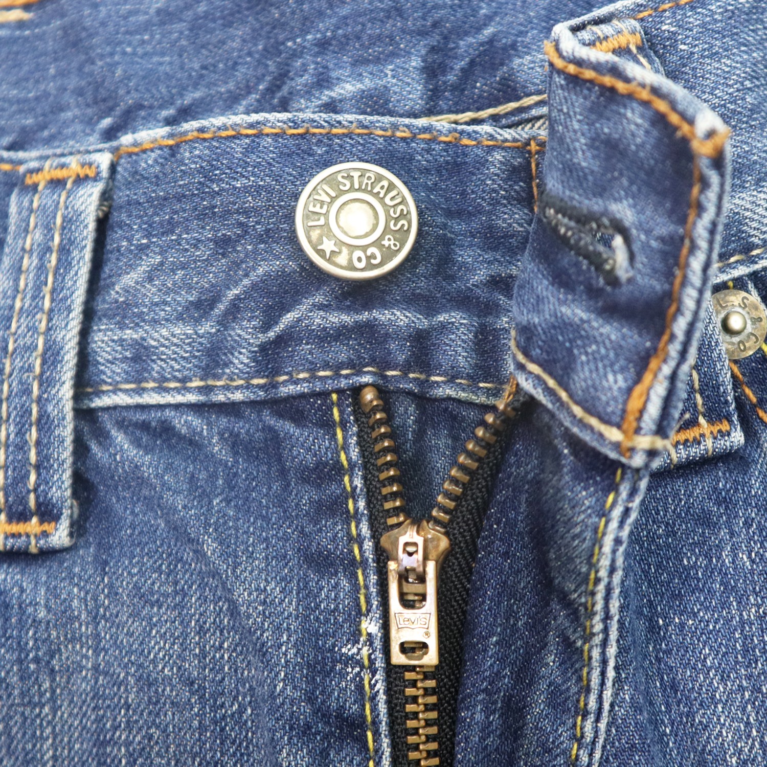Vintage 90s LEVI Strauss & Co Short Pants Denim  - 3