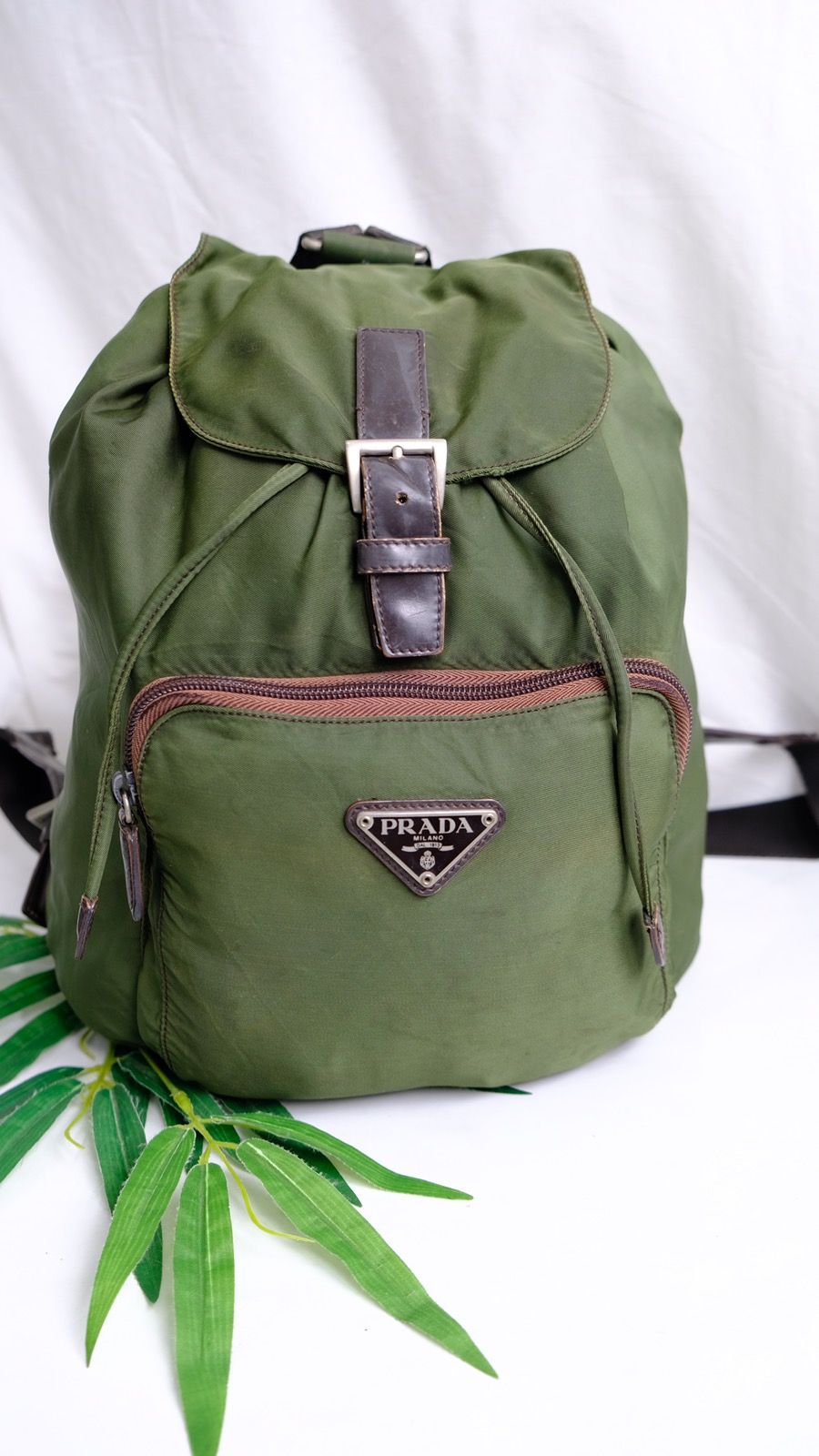 Authentic vintage Prada green army nylon backpack - 2