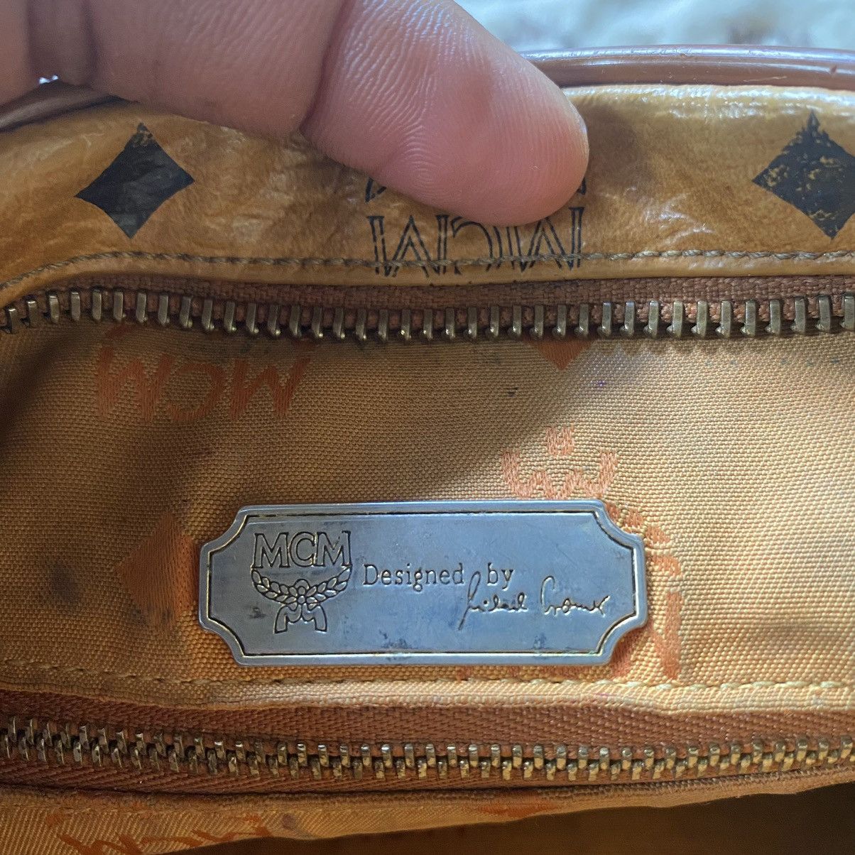 Vintage - MCM SLINGBAG - 8