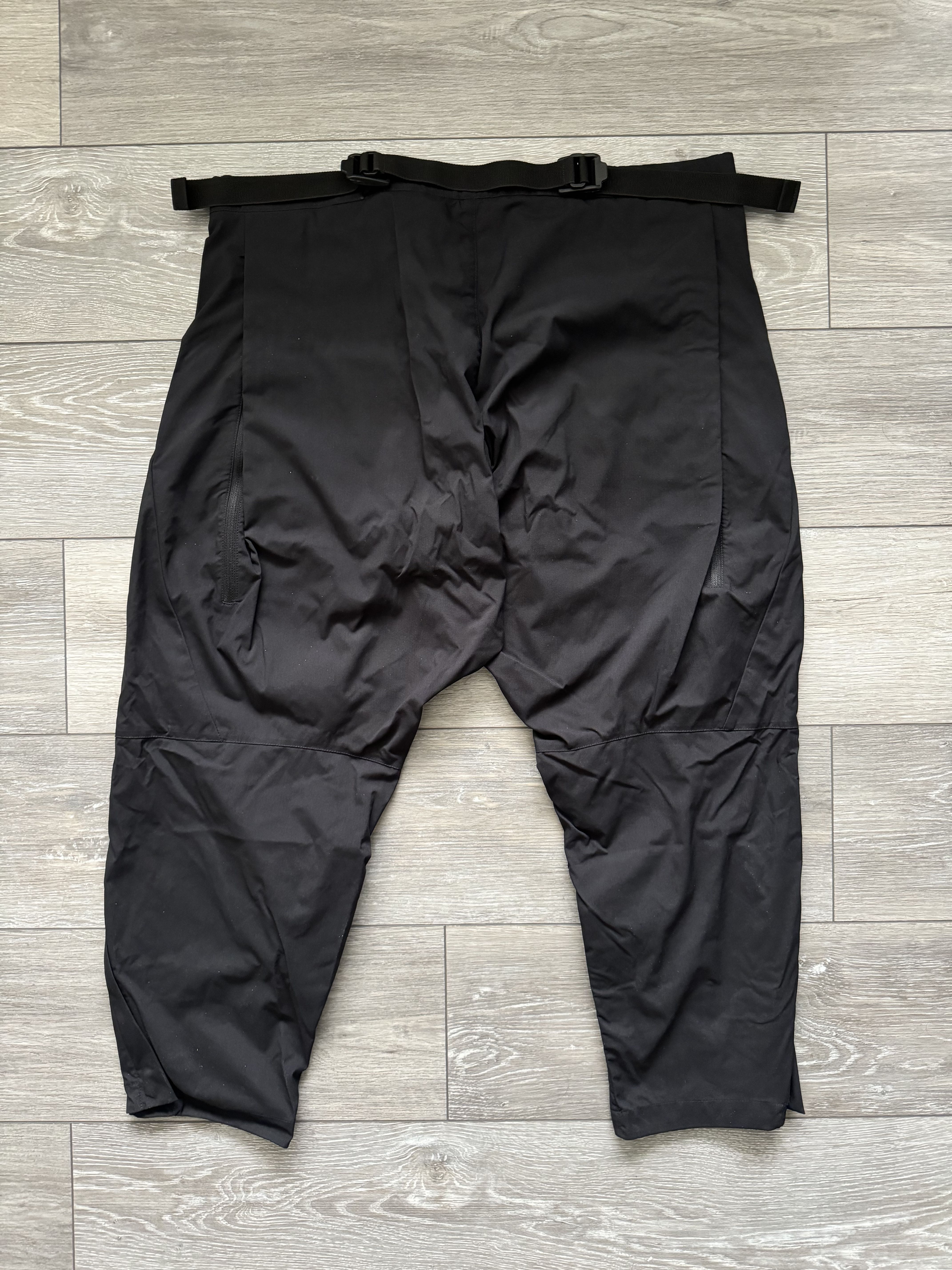 P36-E Encapsulated Nylon Pleated Drawcord Trouser - 3