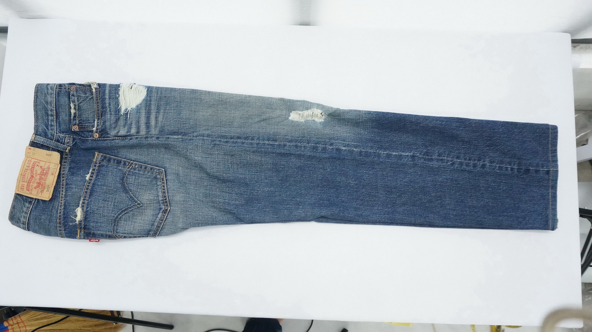 Levi's 501 90s Vintage Japan Distressed Jeans LF15 - 11