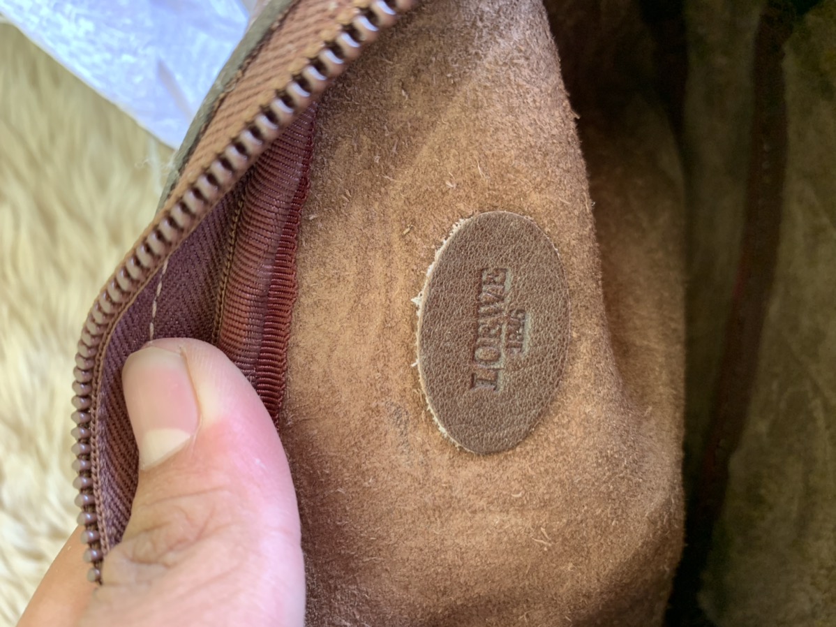 Vintage Loewe Leather Shoulder Bag - 4