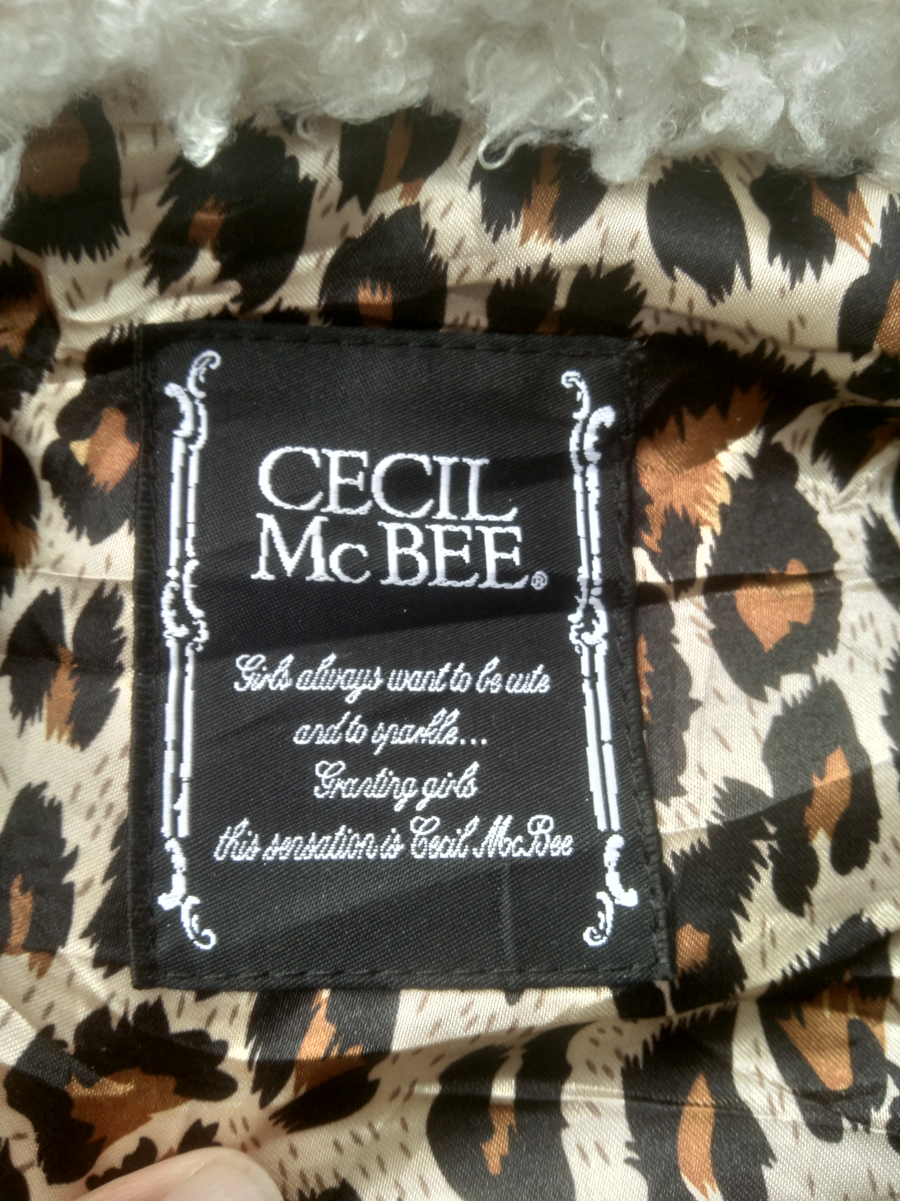 Other Designers Designer - WINTER OUTFIT CECIL MCBEE HOODIE JACKET |  designercloset | REVERSIBLE