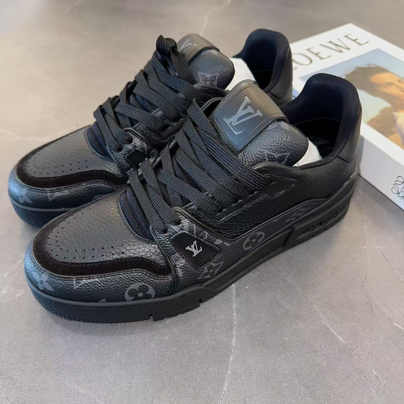 Louis Vuitton trainer - 1