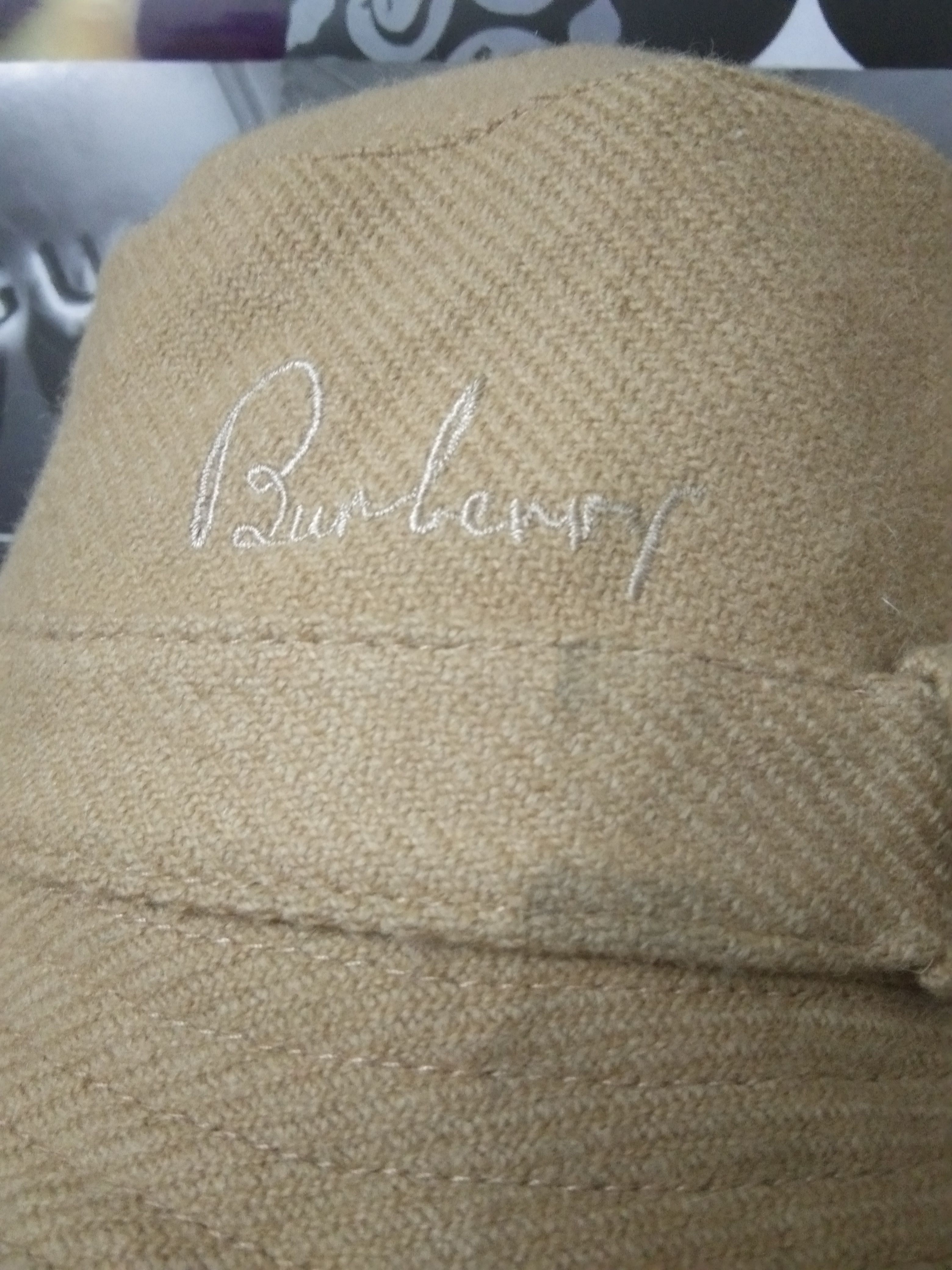 BURBERRY WOOL HAT - 8