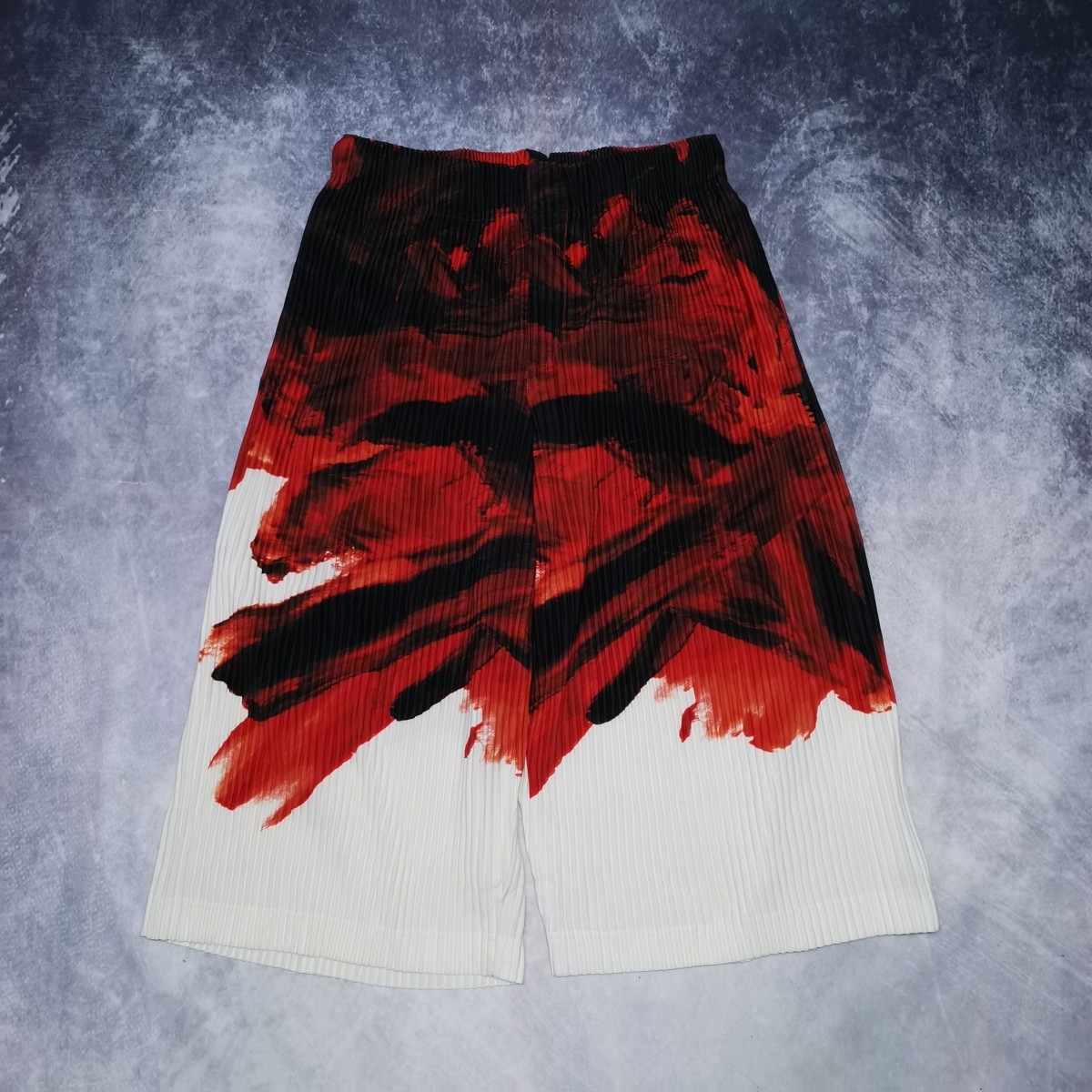 Issey Miyake - Homme Plisse Paint Action Shorts - 1