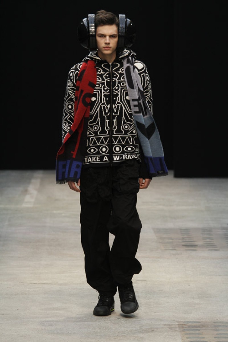 Walter Van Beirendonck - GRAIL! FW11 Zip wool hoodie - 1